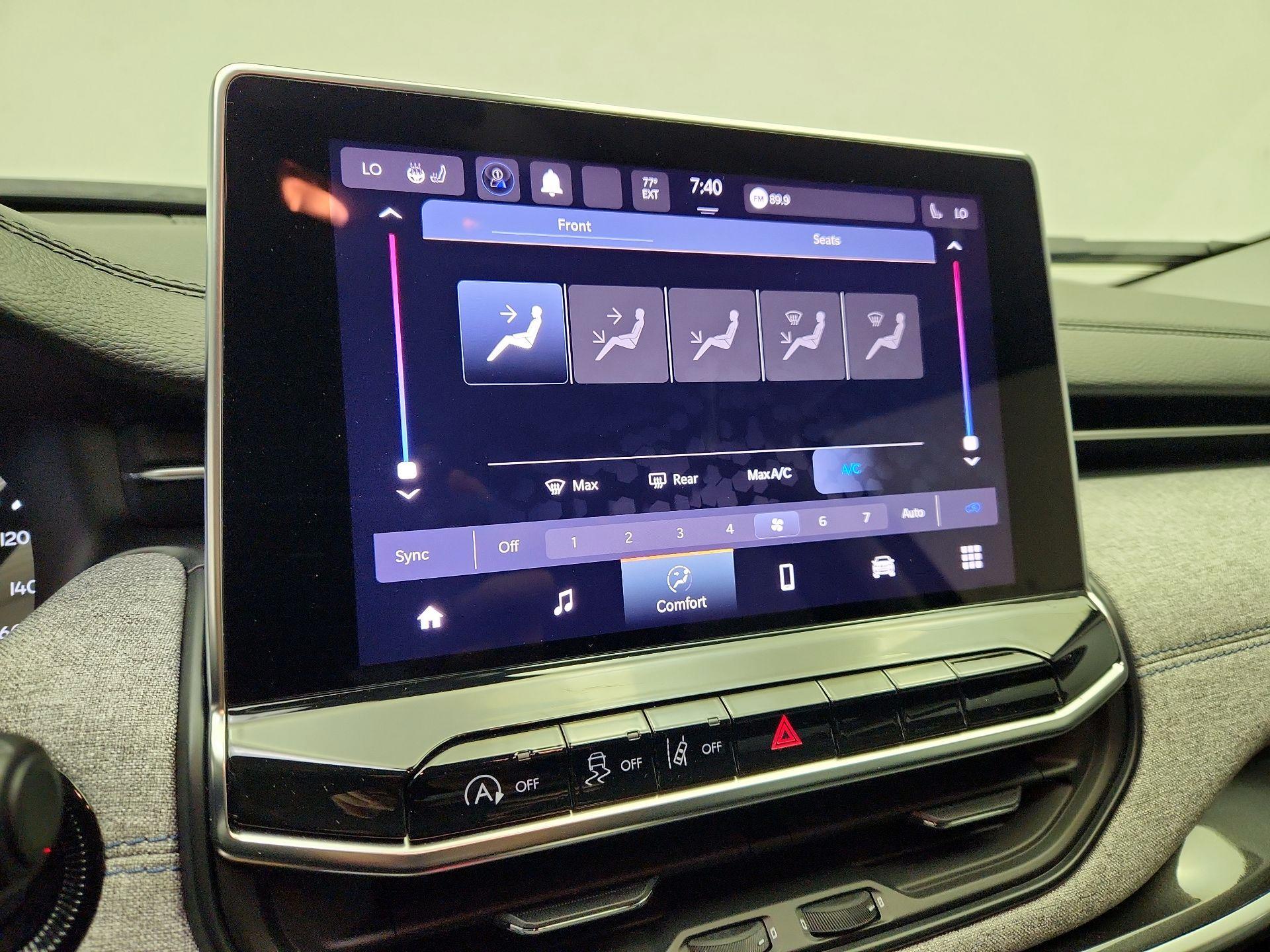 Thumbnail: 2022 Jeep Compass - 16