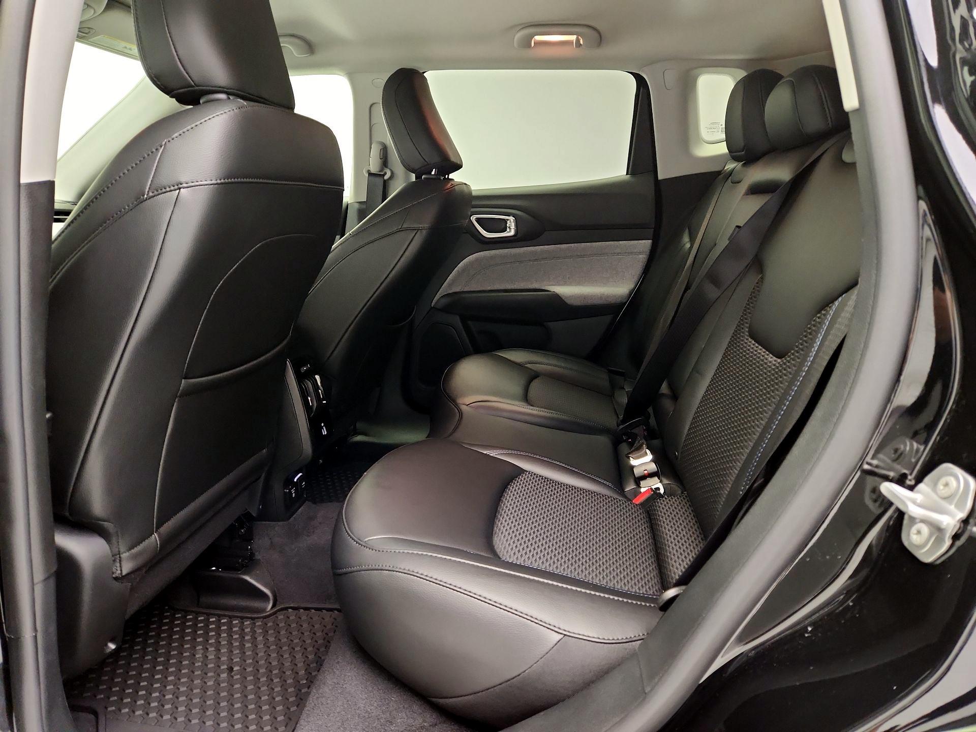 Thumbnail: 2022 Jeep Compass - 19