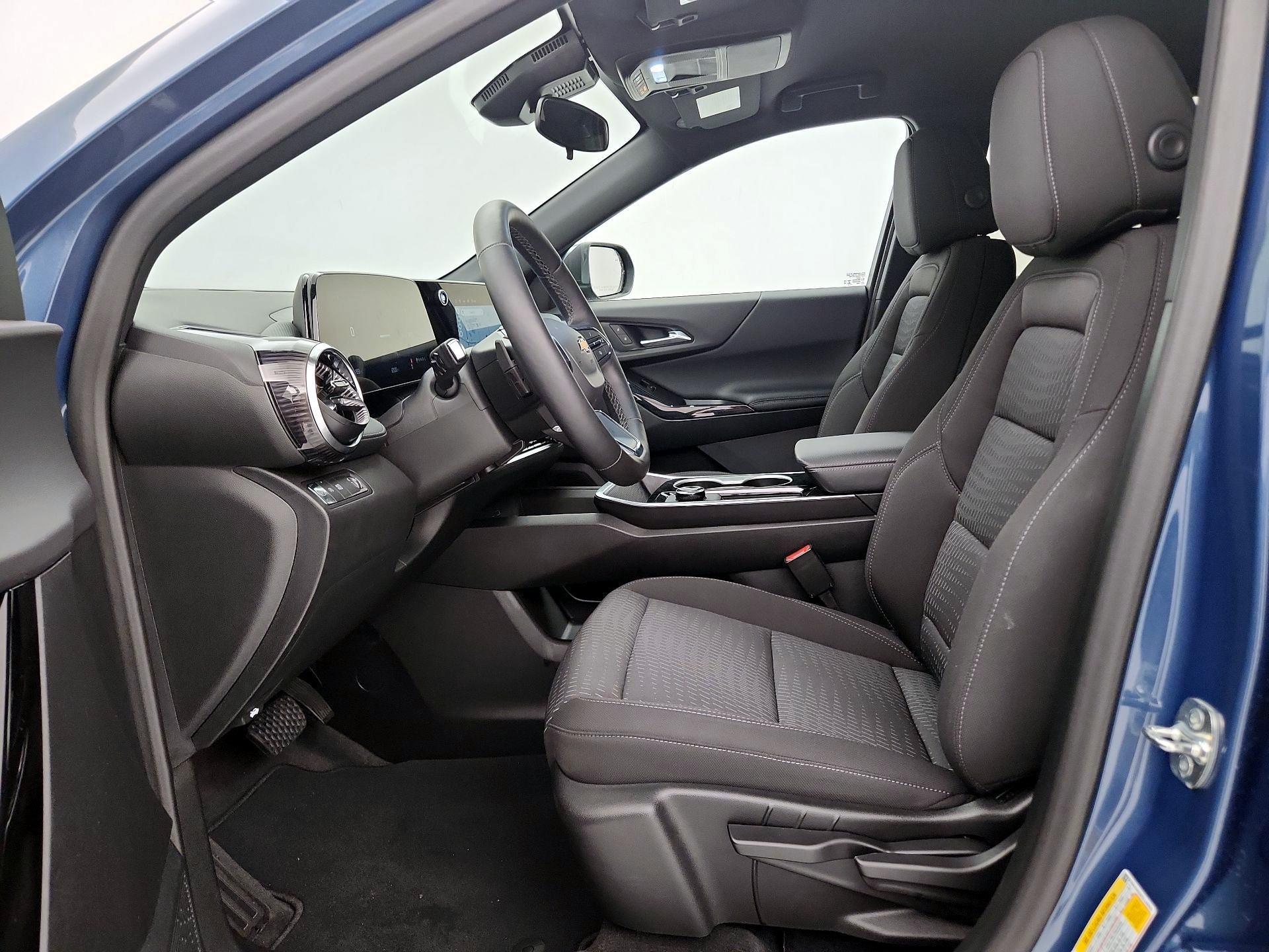 Thumbnail: 2026 Chevrolet Equinox - 11