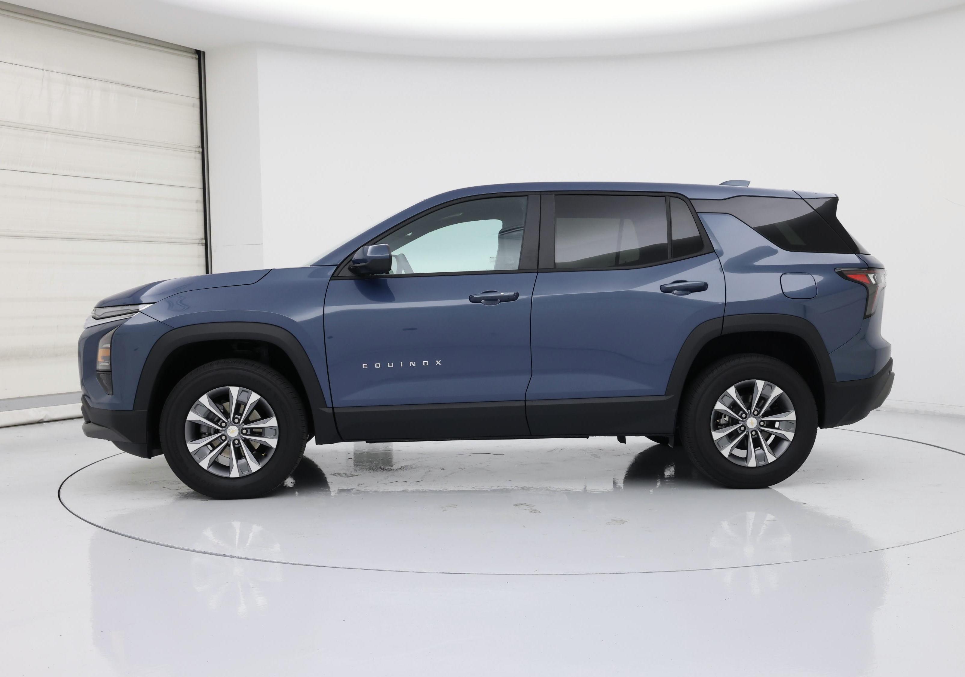 Thumbnail: 2026 Chevrolet Equinox - 3