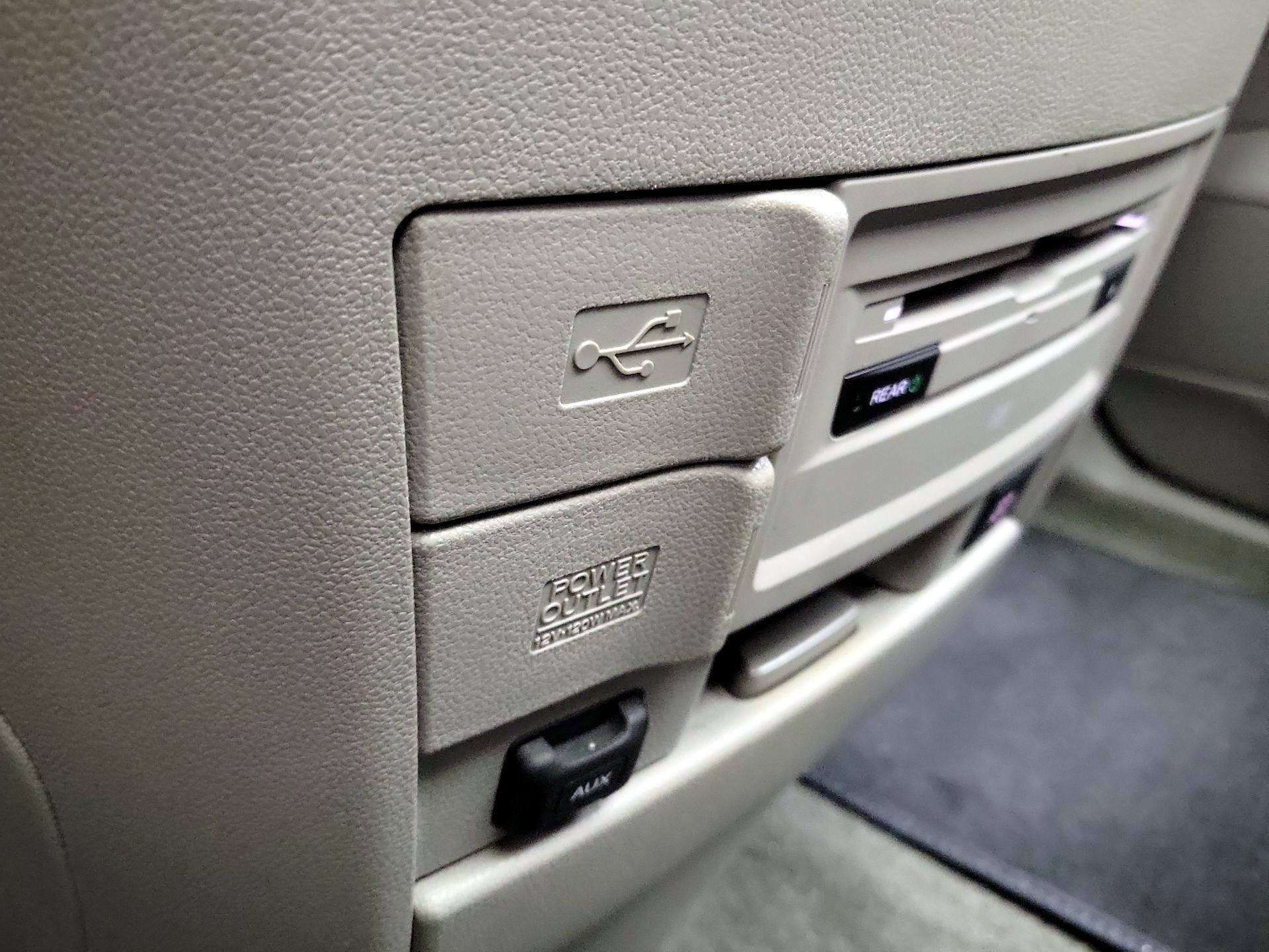 Thumbnail: 2016 Honda Odyssey - 19