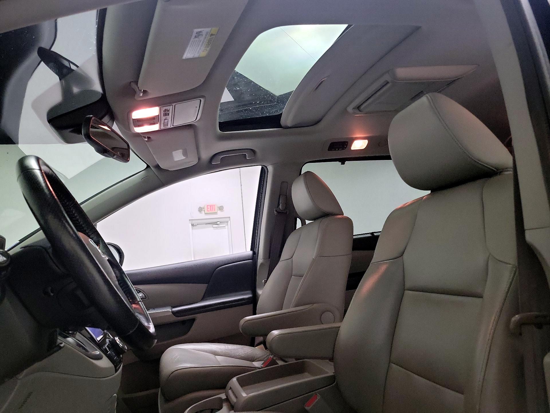 Thumbnail: 2016 Honda Odyssey - 20