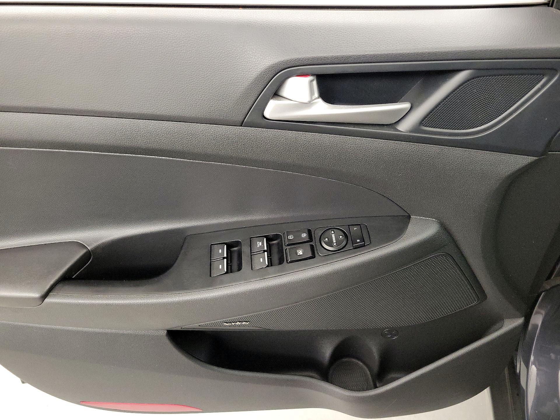 Thumbnail: 2020 Hyundai Tucson - 12
