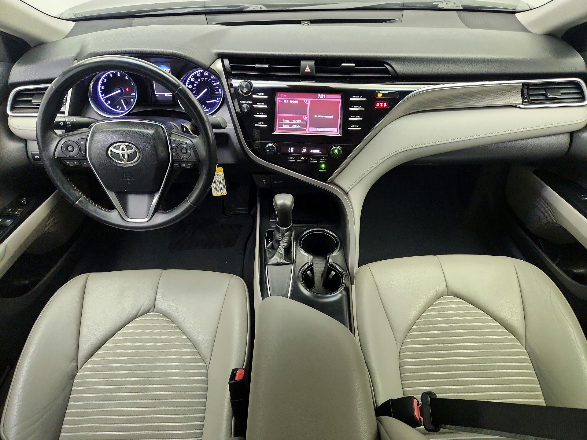 Thumbnail: 2018 Toyota Camry - 9