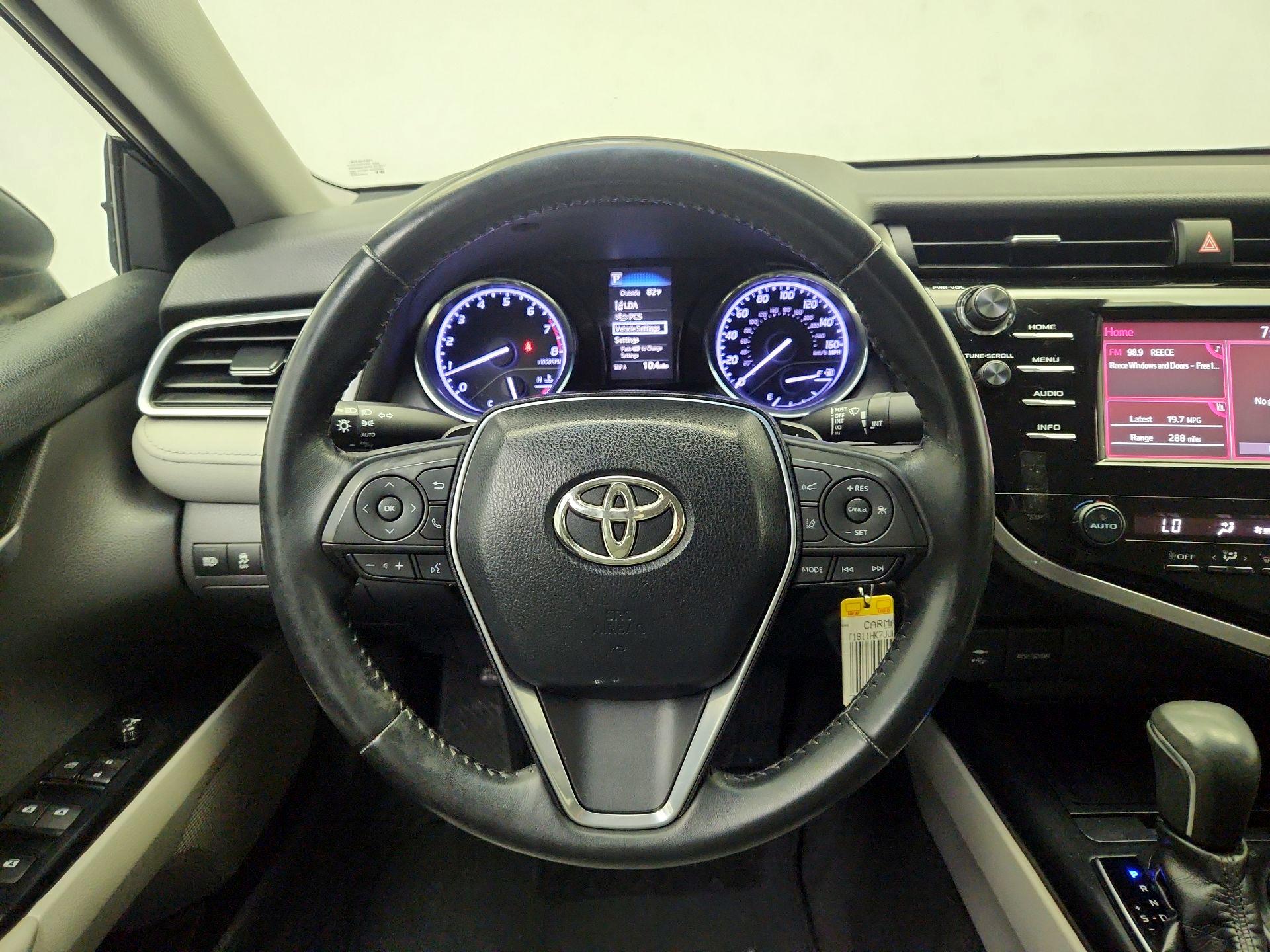 Thumbnail: 2018 Toyota Camry - 10