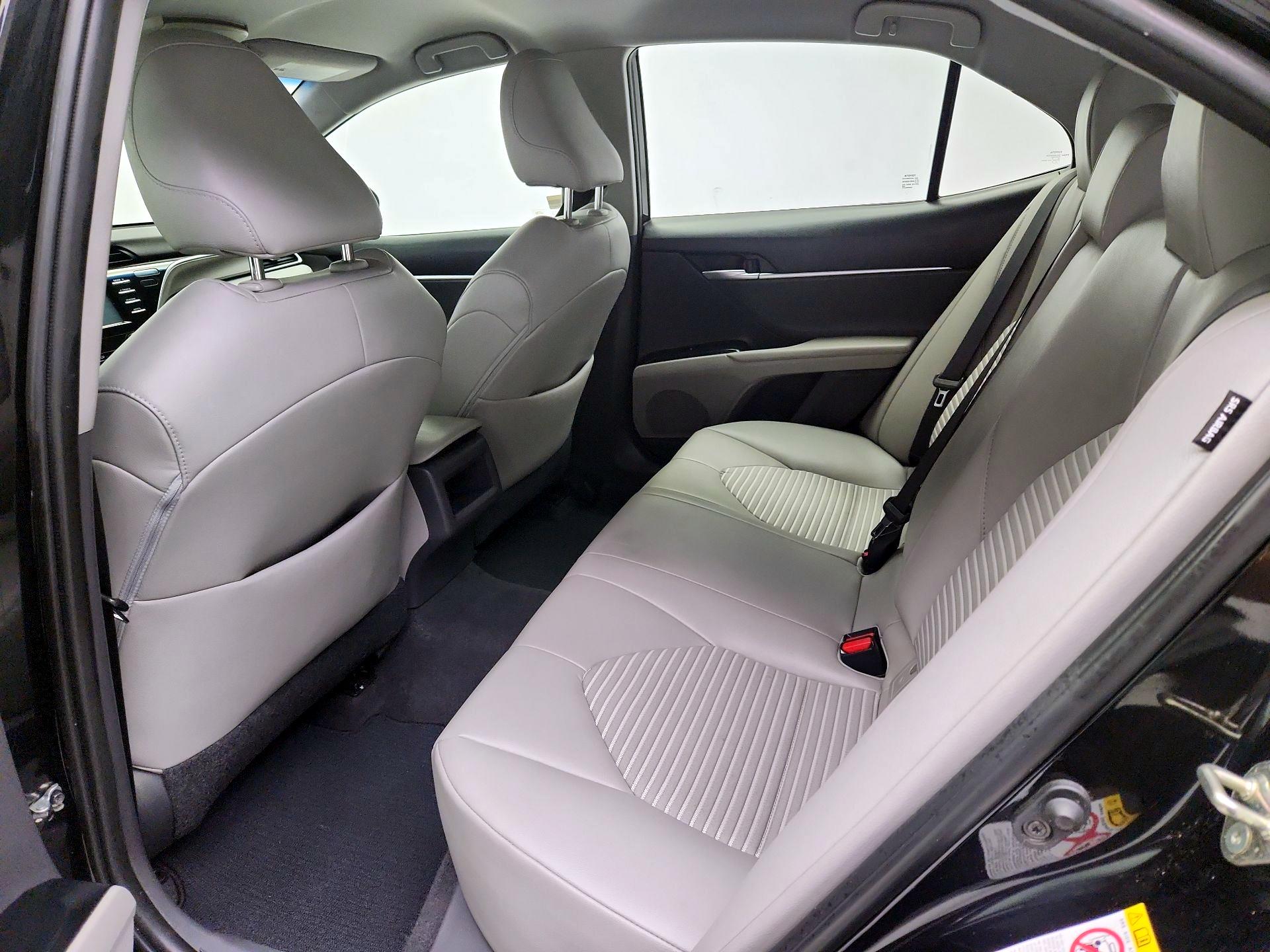Thumbnail: 2018 Toyota Camry - 19