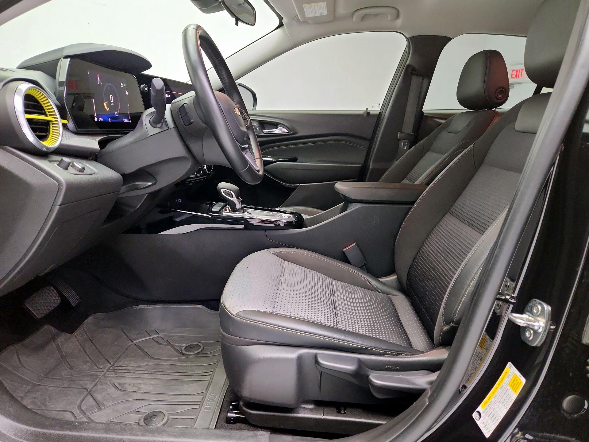 Thumbnail: 2024 Chevrolet Trax - 11