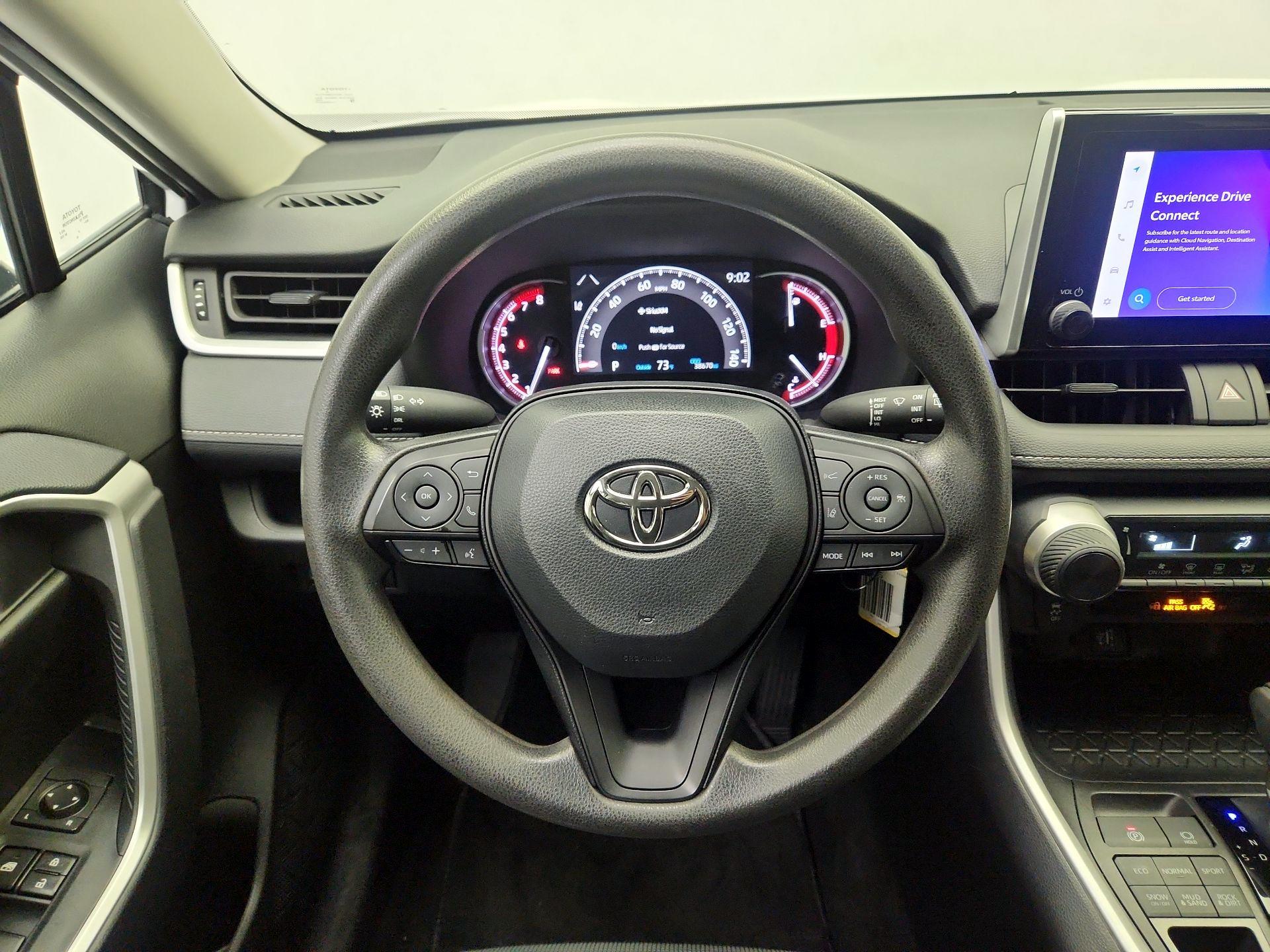Thumbnail: 2024 Toyota RAV4 - 10