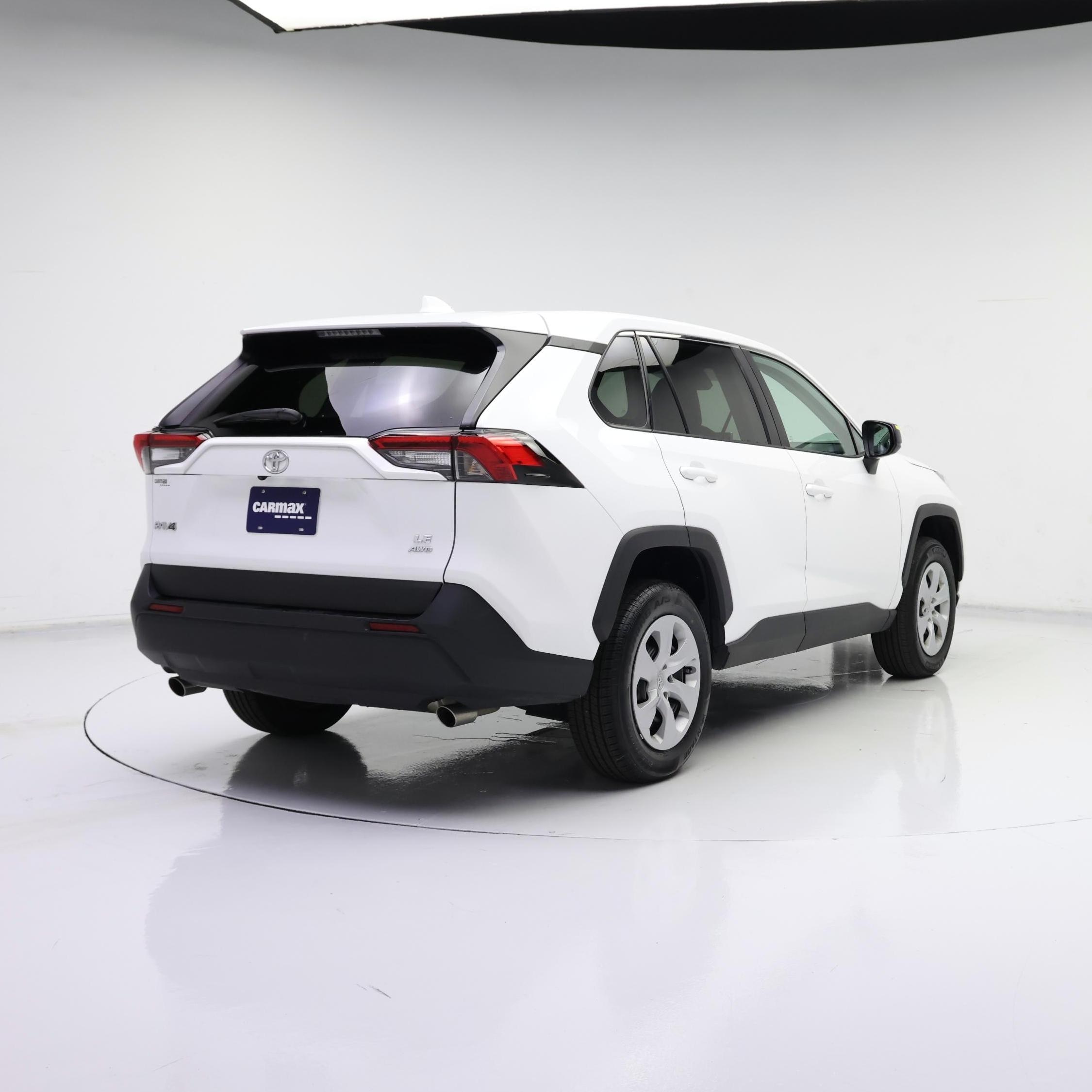 Thumbnail: 2024 Toyota RAV4 - 8