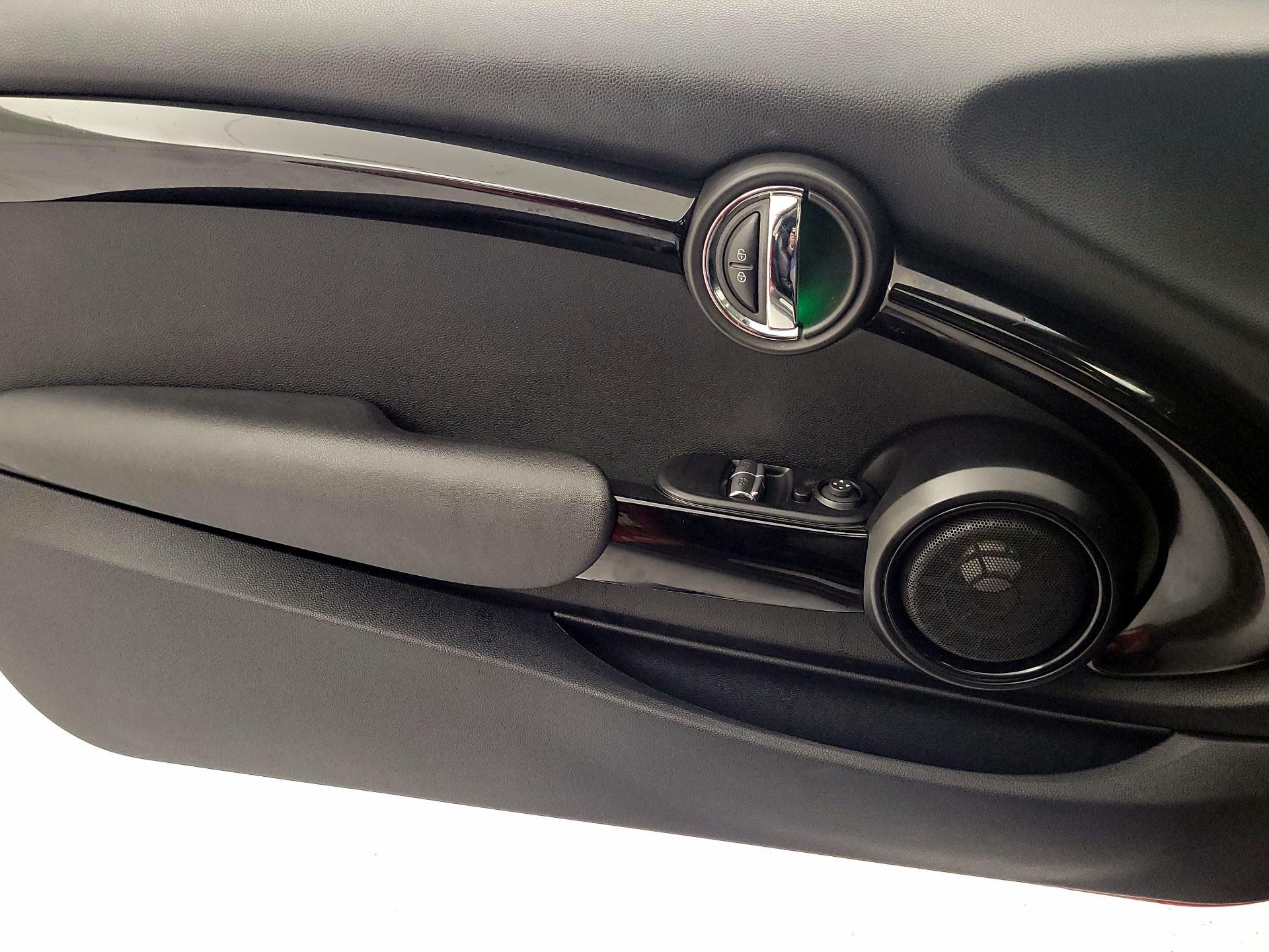 Thumbnail: 2020 MINI Cooper Hardtop - 12