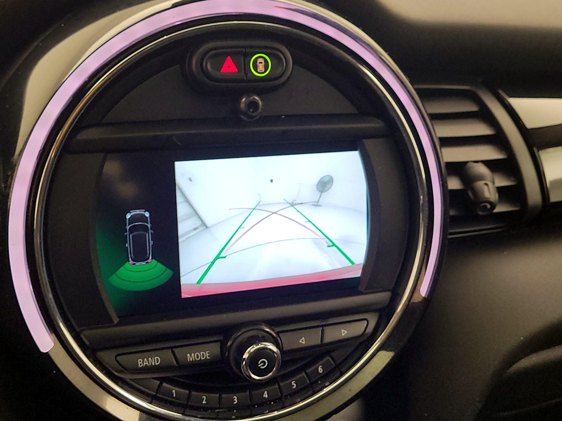 Thumbnail: 2020 MINI Cooper Hardtop - 14