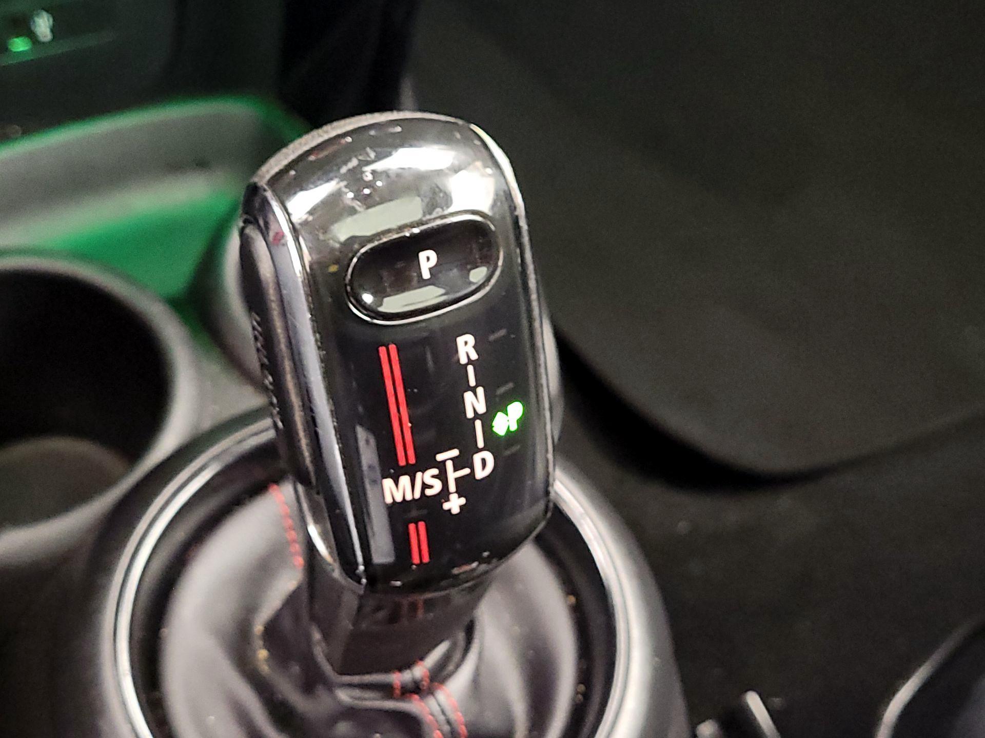 Thumbnail: 2020 MINI Cooper Hardtop - 17