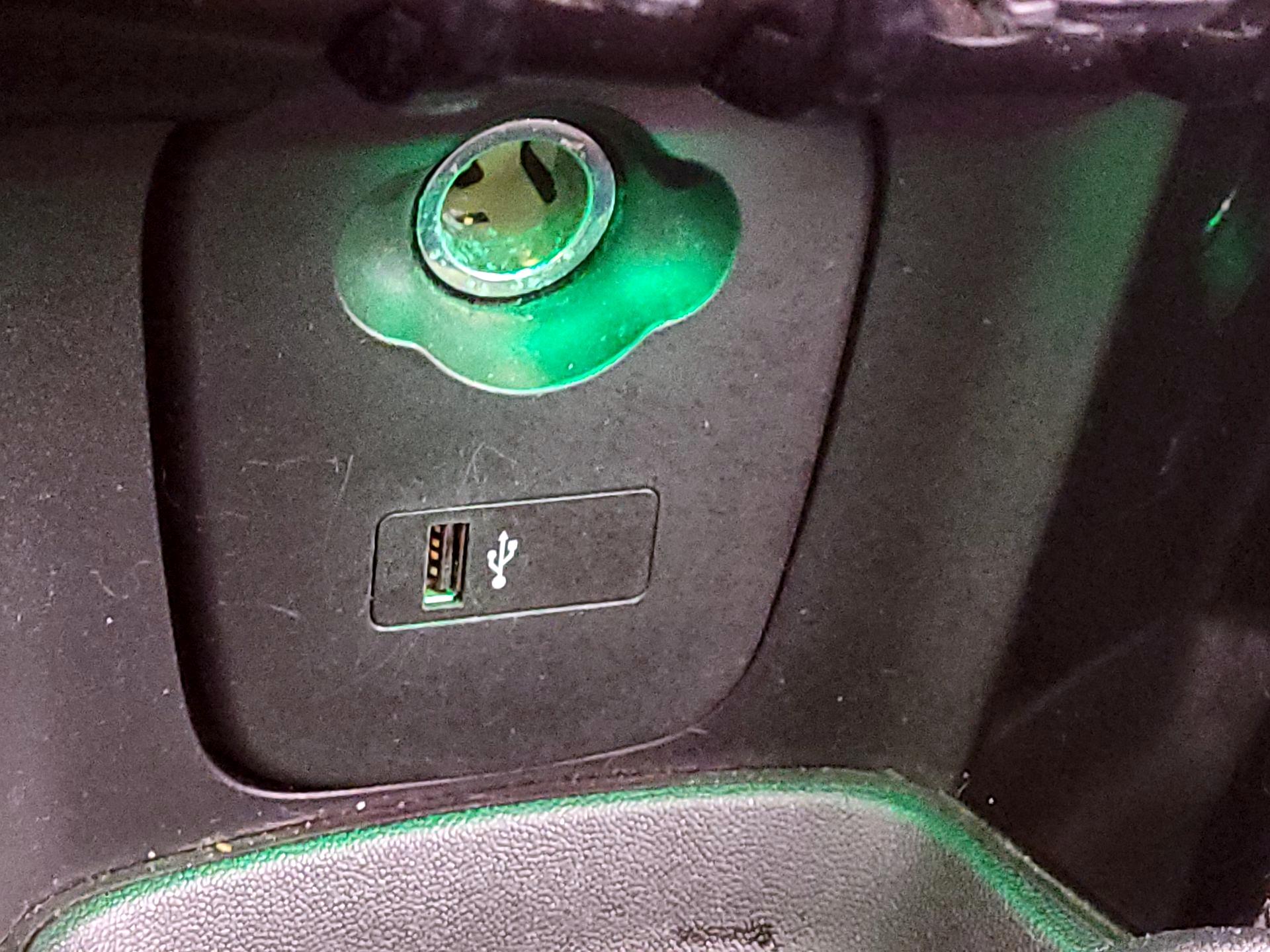 Thumbnail: 2020 MINI Cooper Hardtop - 18