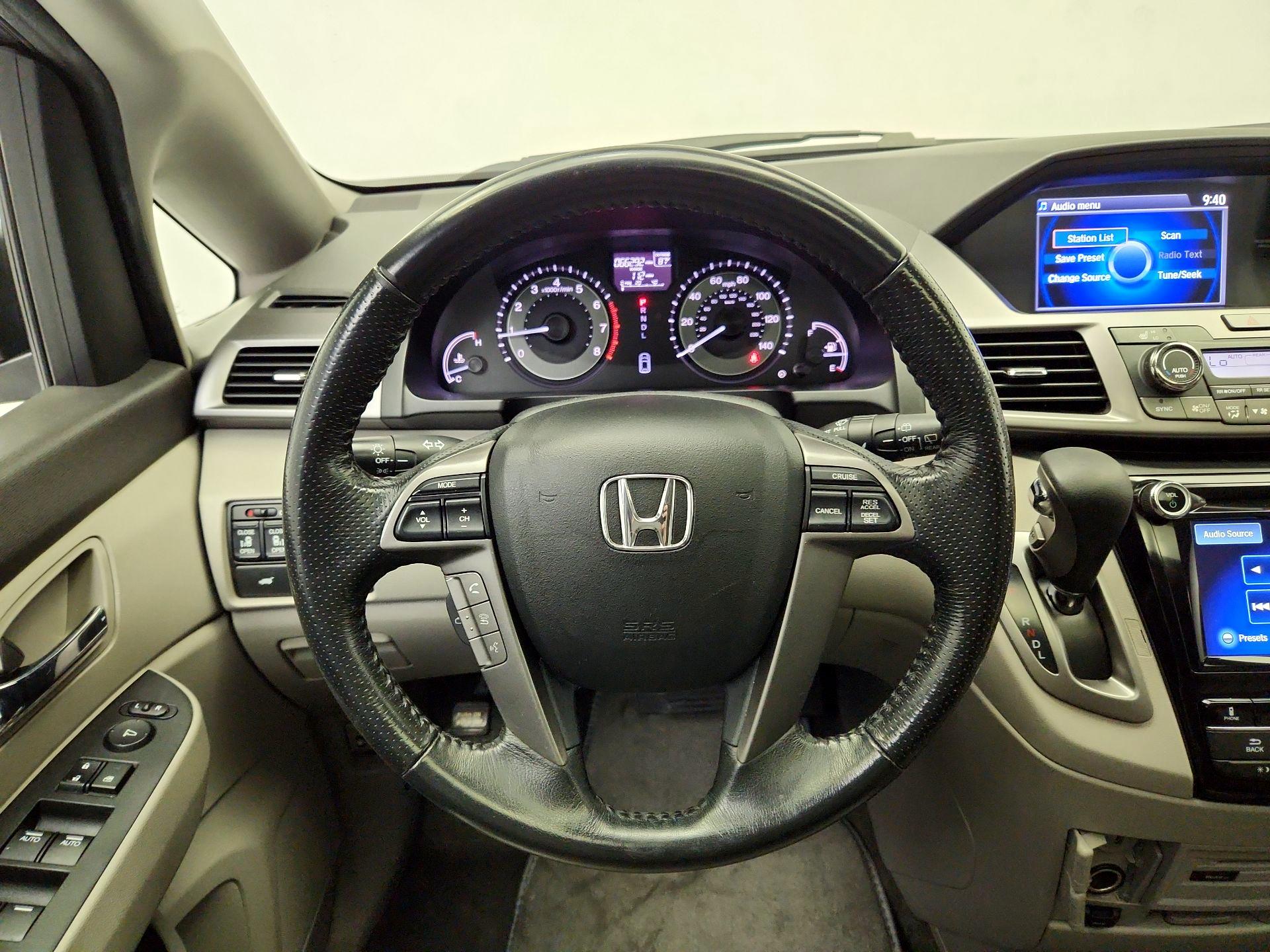 Thumbnail: 2014 Honda Odyssey - 10