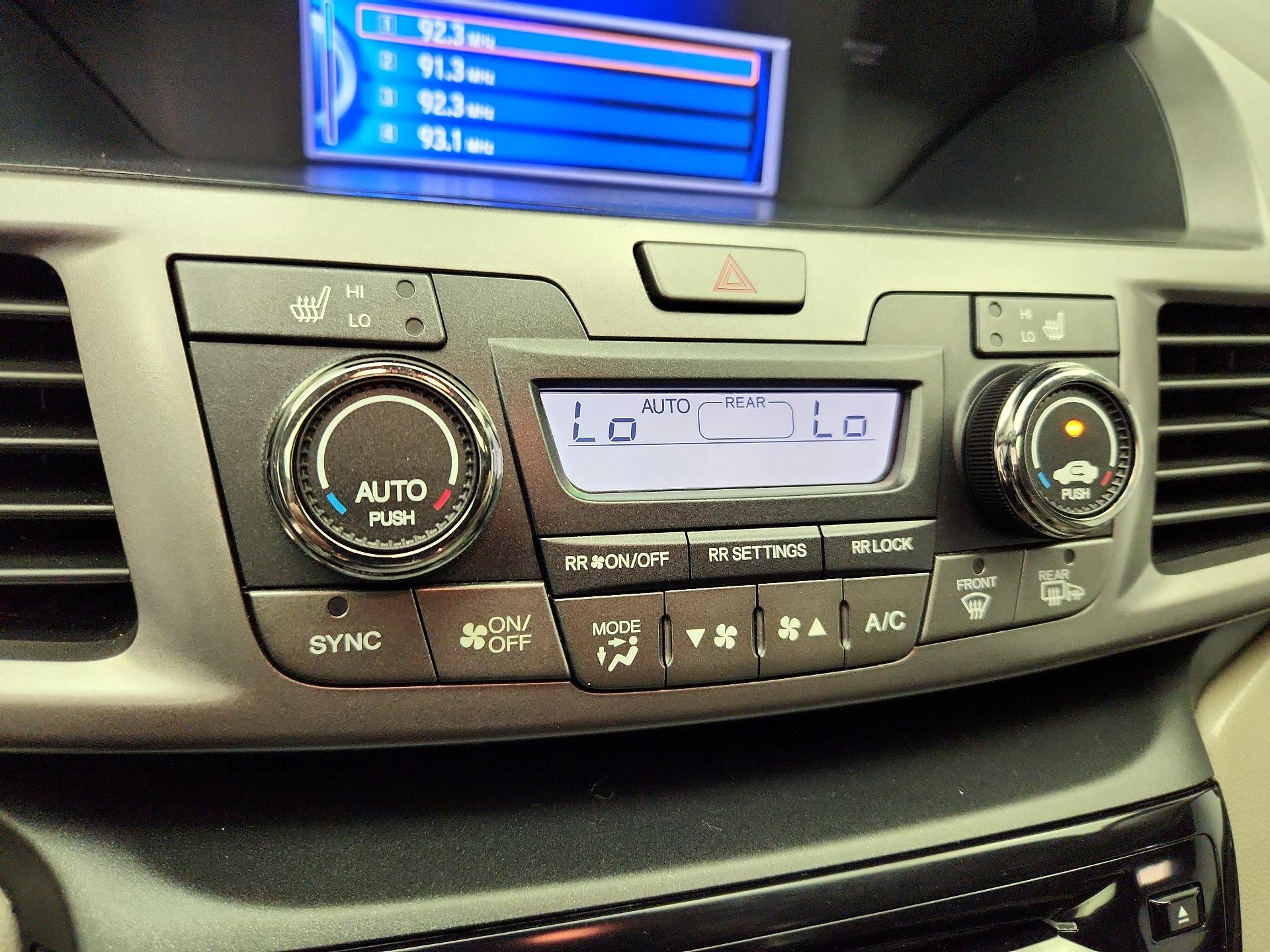 Thumbnail: 2014 Honda Odyssey - 16