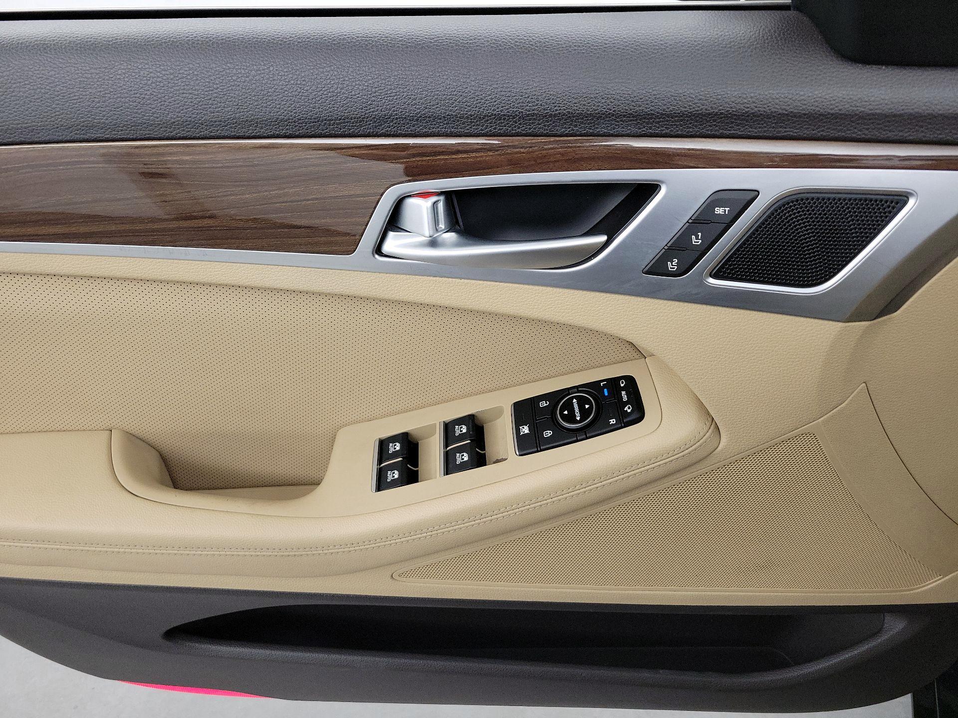 Thumbnail: 2020 Genesis G80 - 12