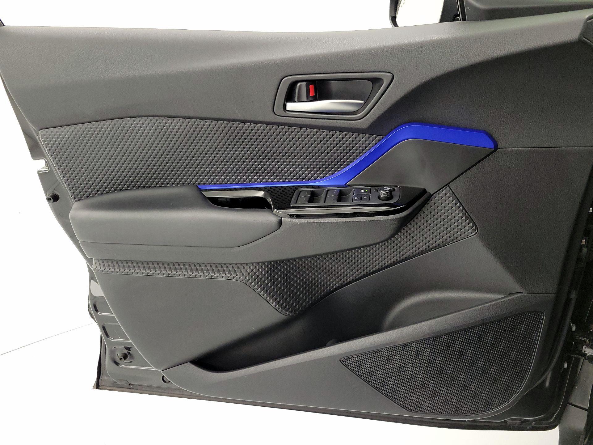 Thumbnail: 2020 Toyota C-HR - 12