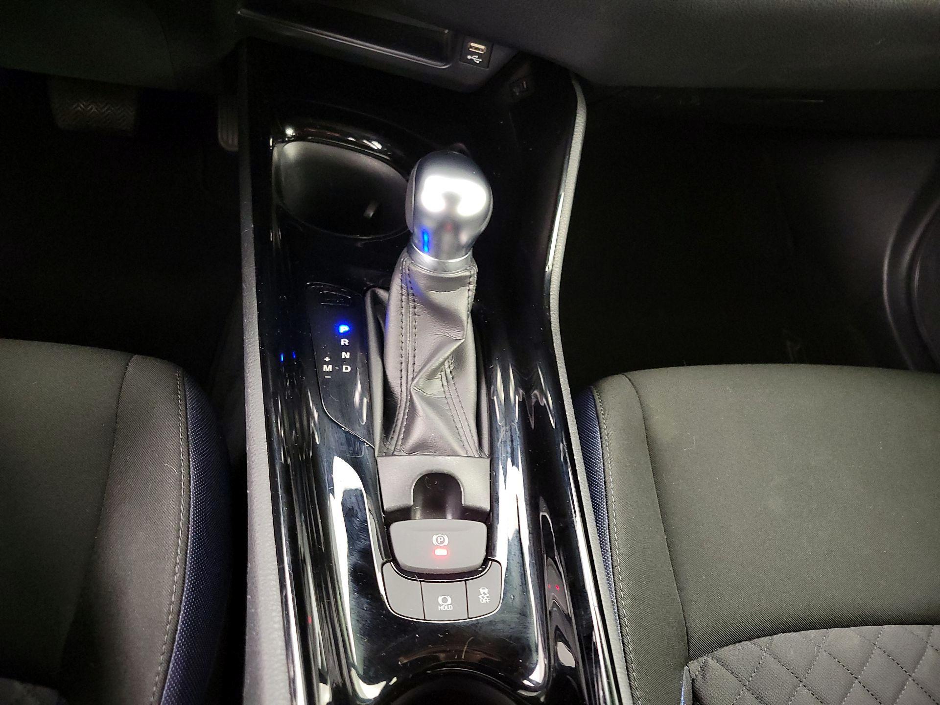 Thumbnail: 2020 Toyota C-HR - 17