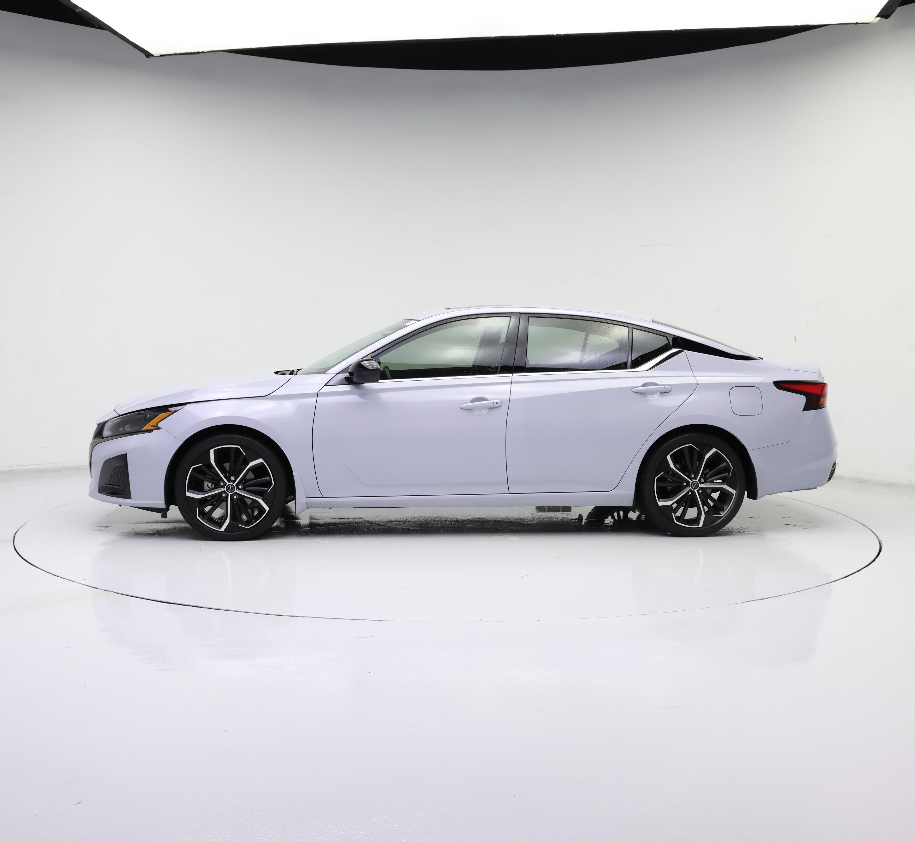 Thumbnail: 2024 Nissan Altima - 3