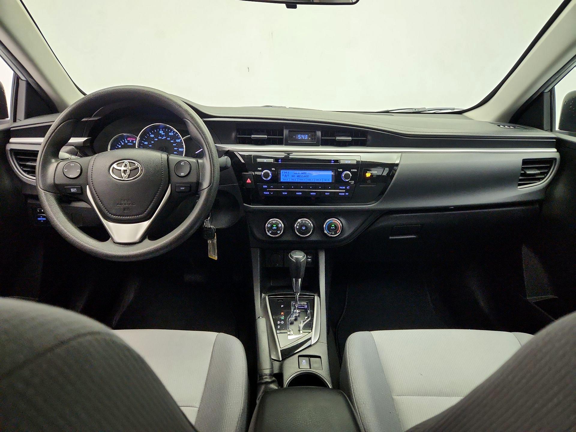Thumbnail: 2015 Toyota Corolla - 9