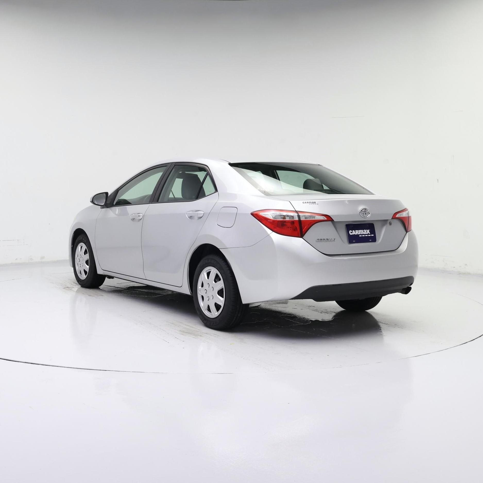 Thumbnail: 2015 Toyota Corolla - 2