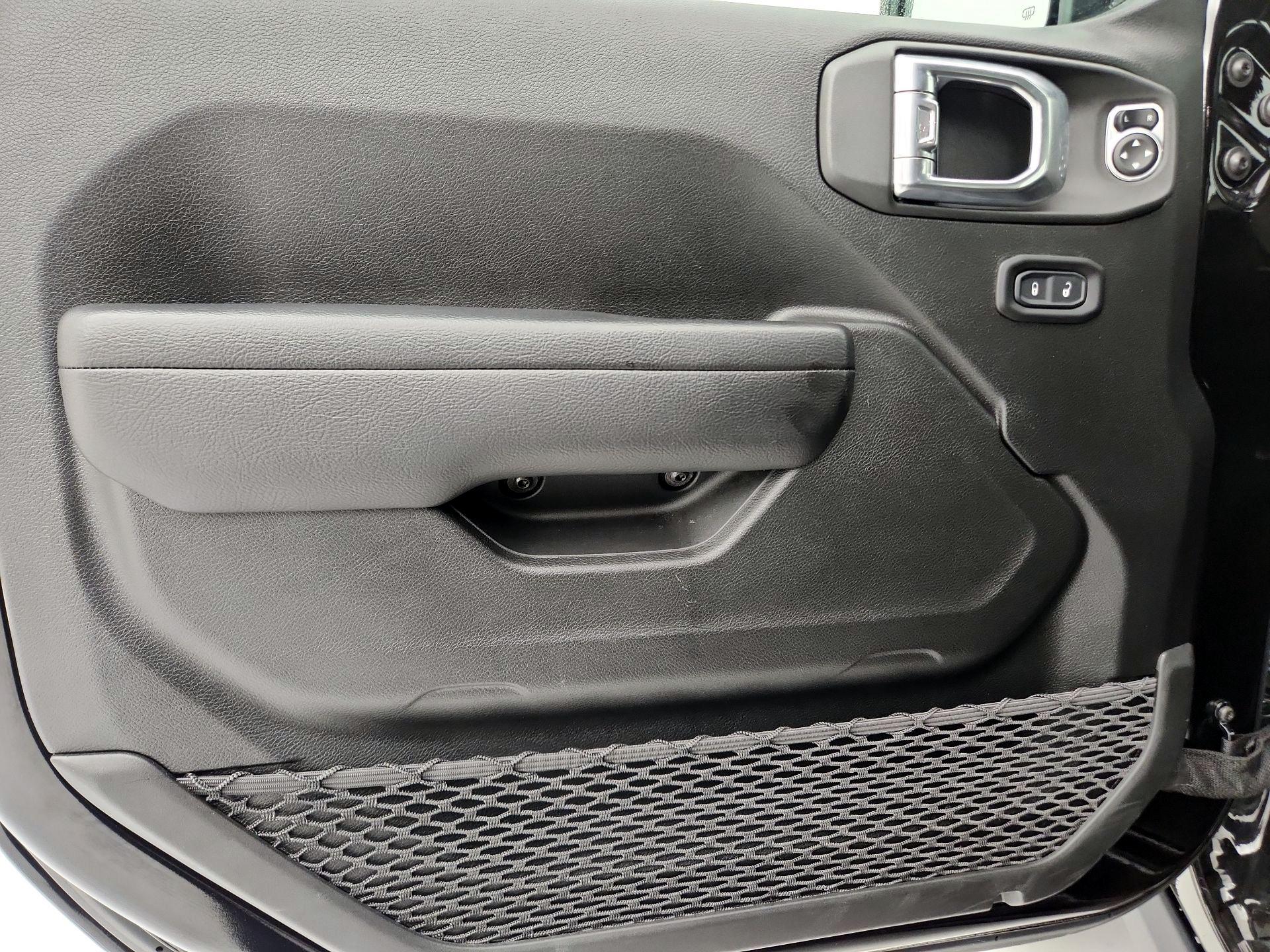 Thumbnail: 2022 Jeep Gladiator - 12