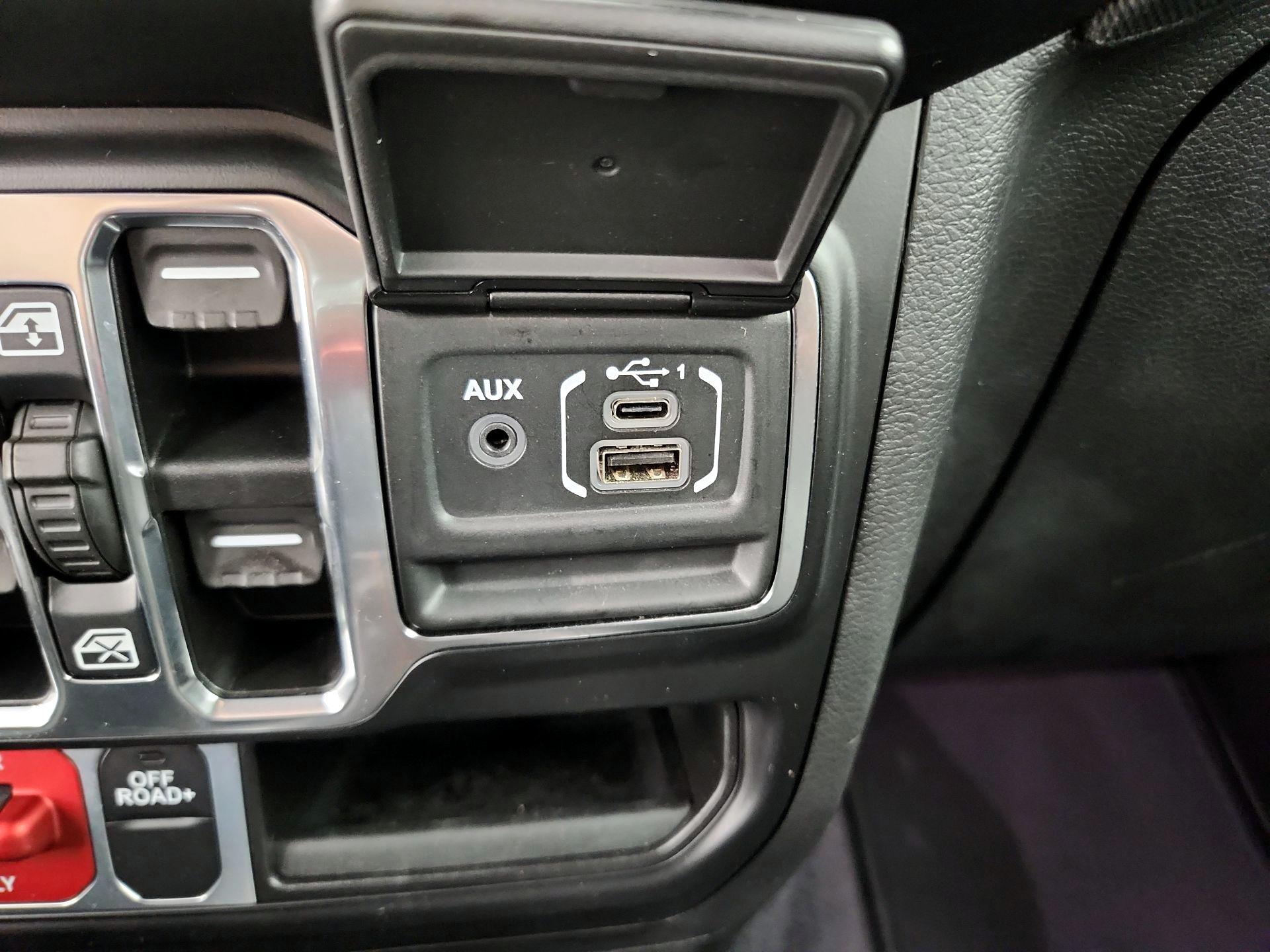 Thumbnail: 2022 Jeep Gladiator - 19