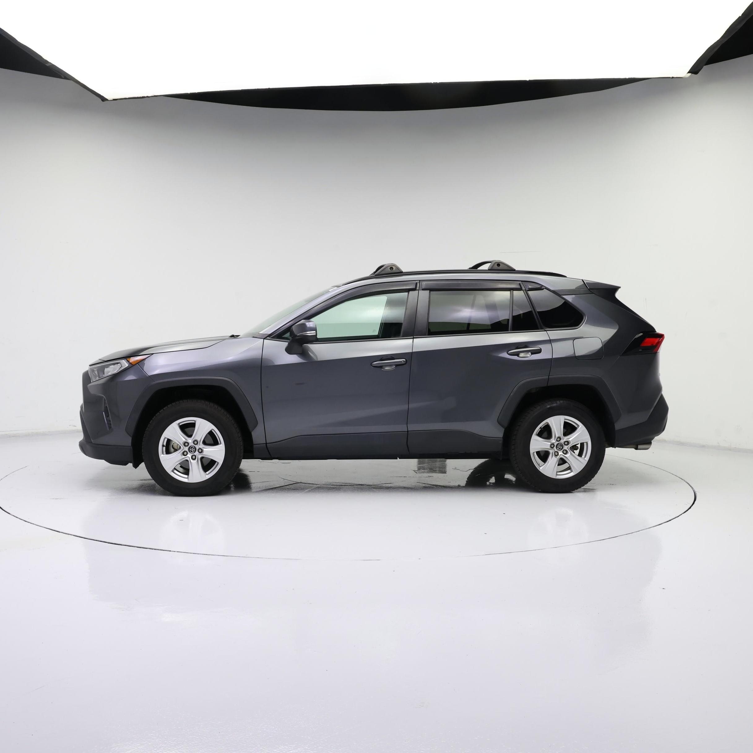 Thumbnail: 2020 Toyota RAV4 - 3