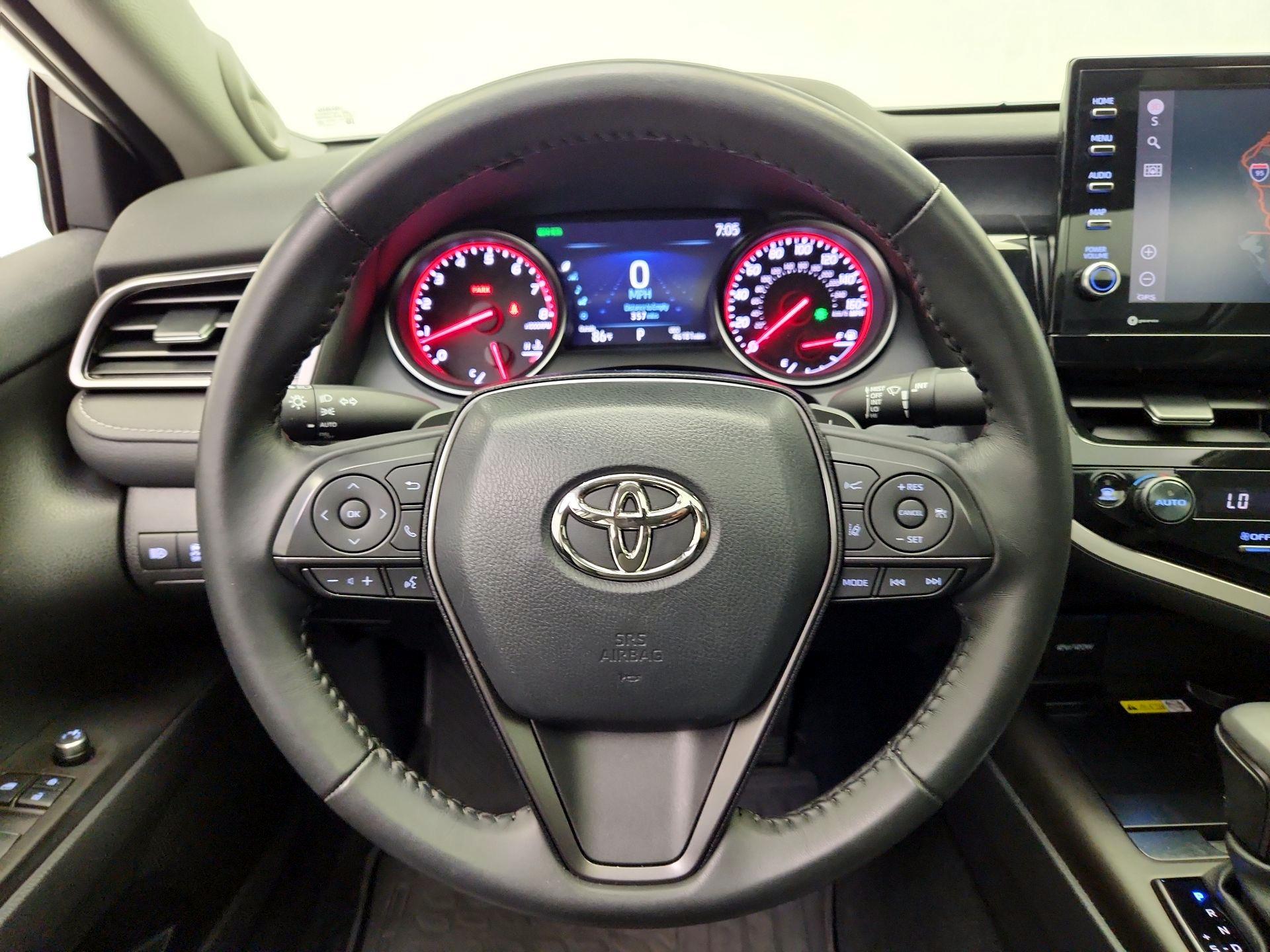 Thumbnail: 2023 Toyota Camry - 10