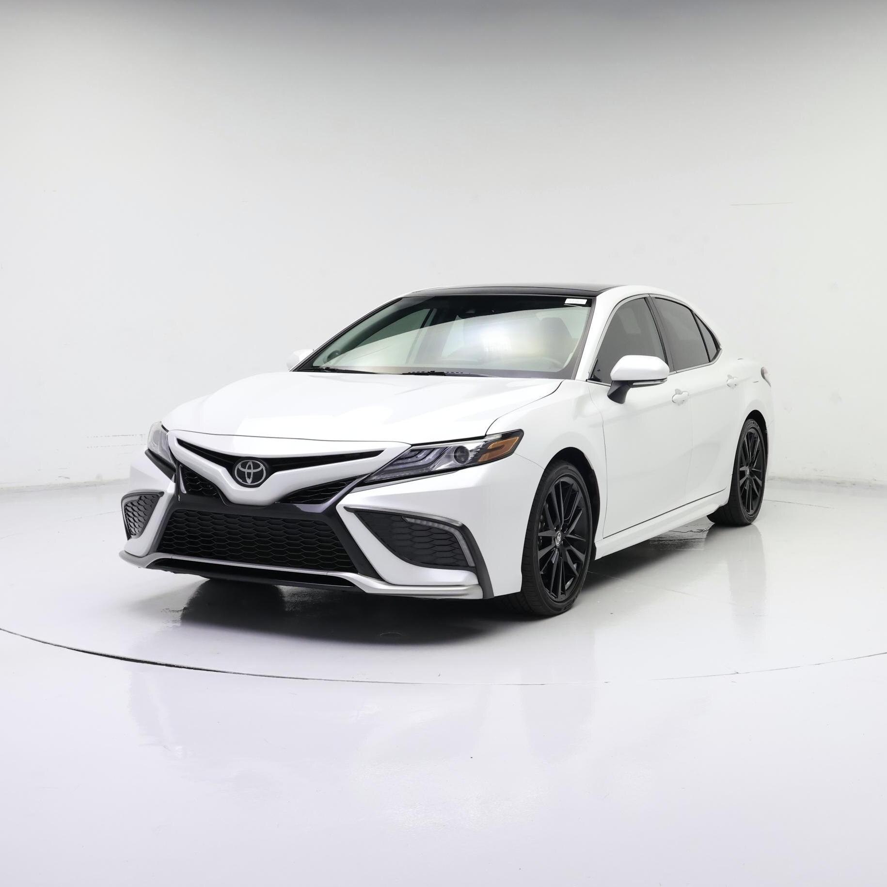 Thumbnail: 2023 Toyota Camry - 4