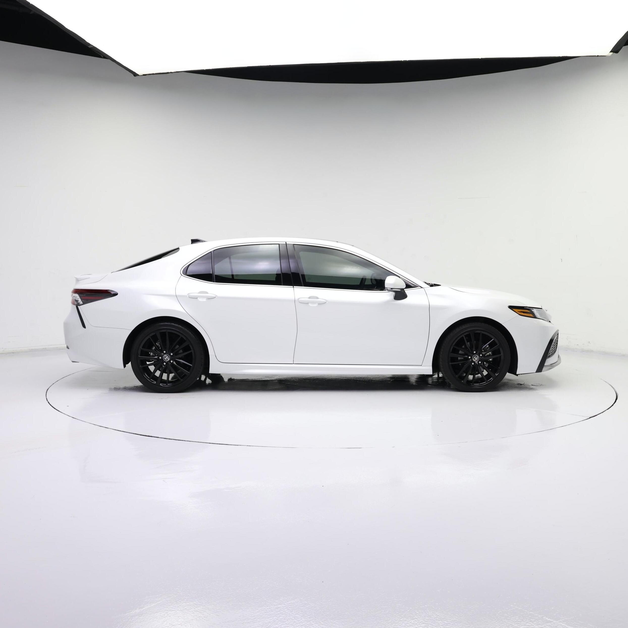 Thumbnail: 2023 Toyota Camry - 7
