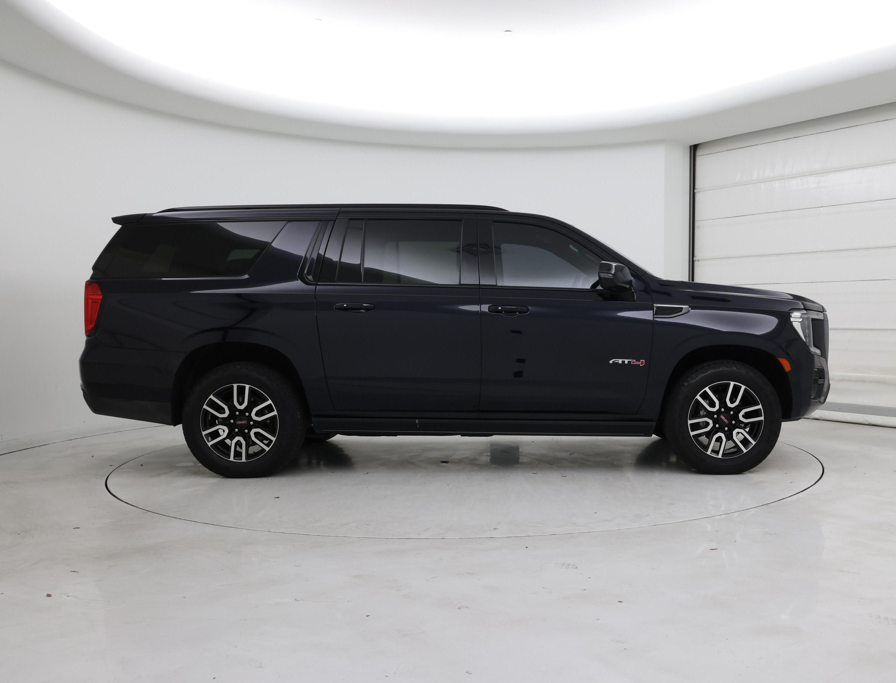 Thumbnail: 2023 GMC Yukon XL - 7