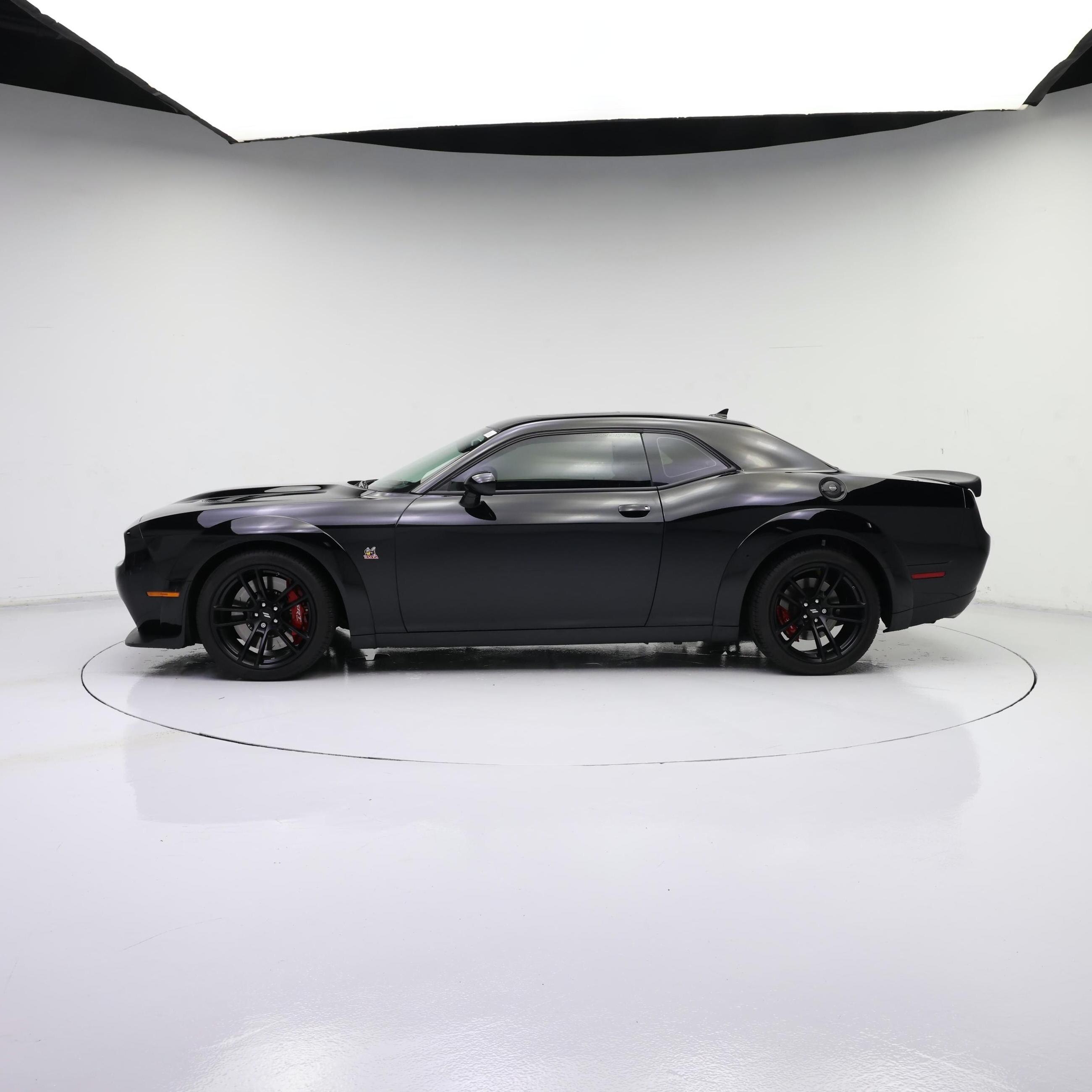 Thumbnail: 2022 Dodge Challenger - 3