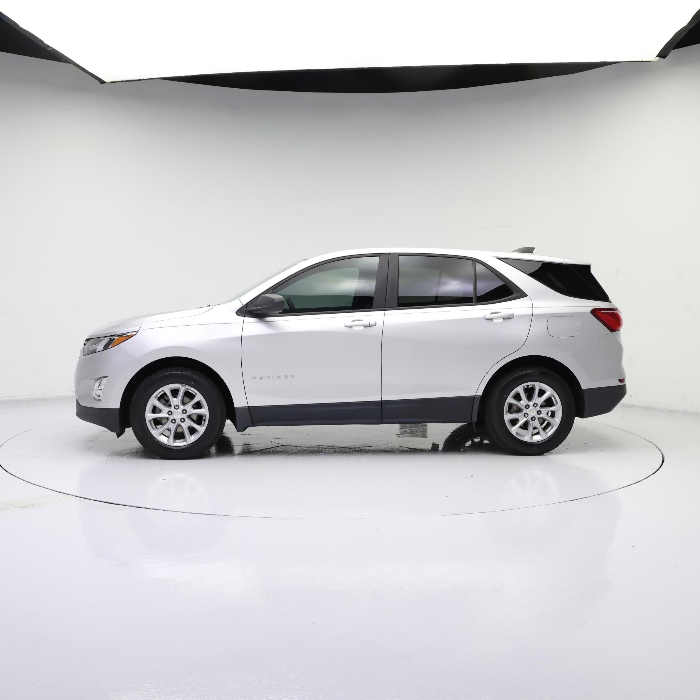 Thumbnail: 2020 Chevrolet Equinox - 3