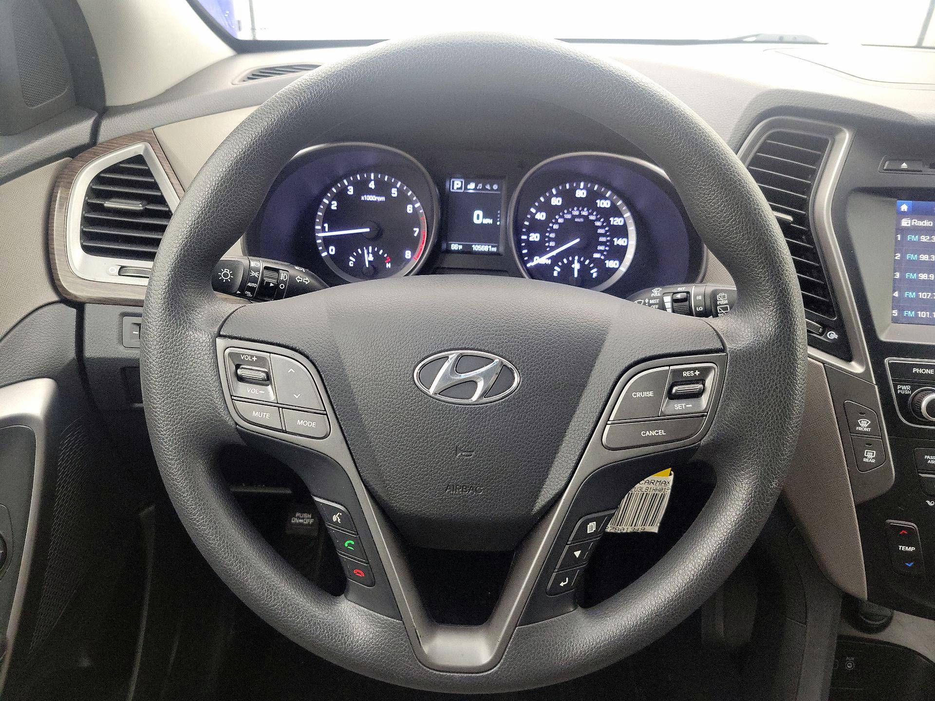 Thumbnail: 2017 Hyundai Santa Fe - 10