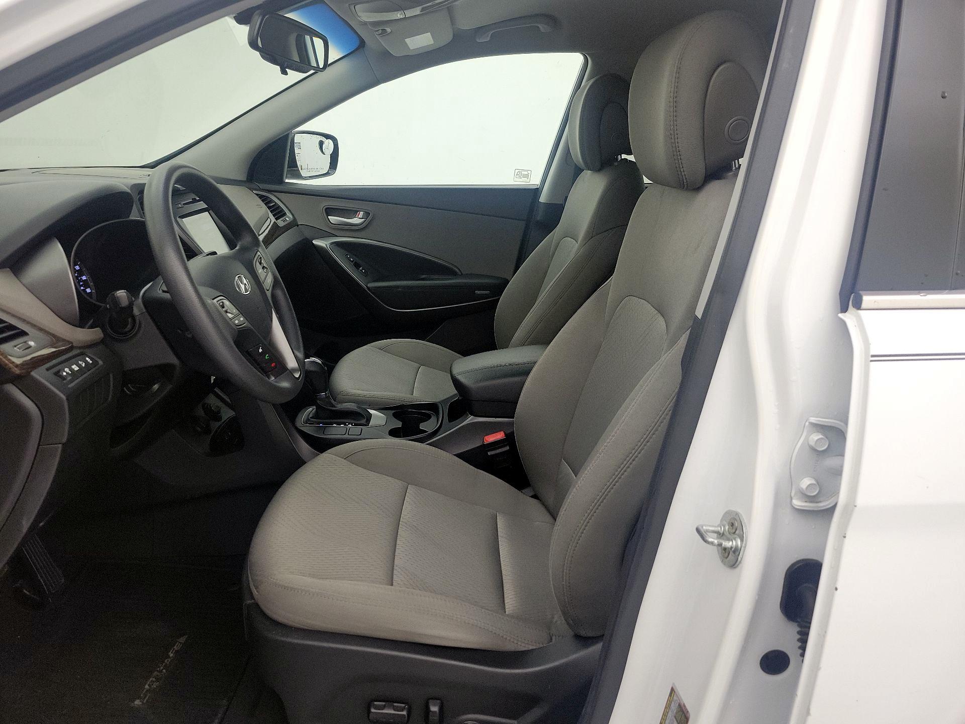 Thumbnail: 2017 Hyundai Santa Fe - 11