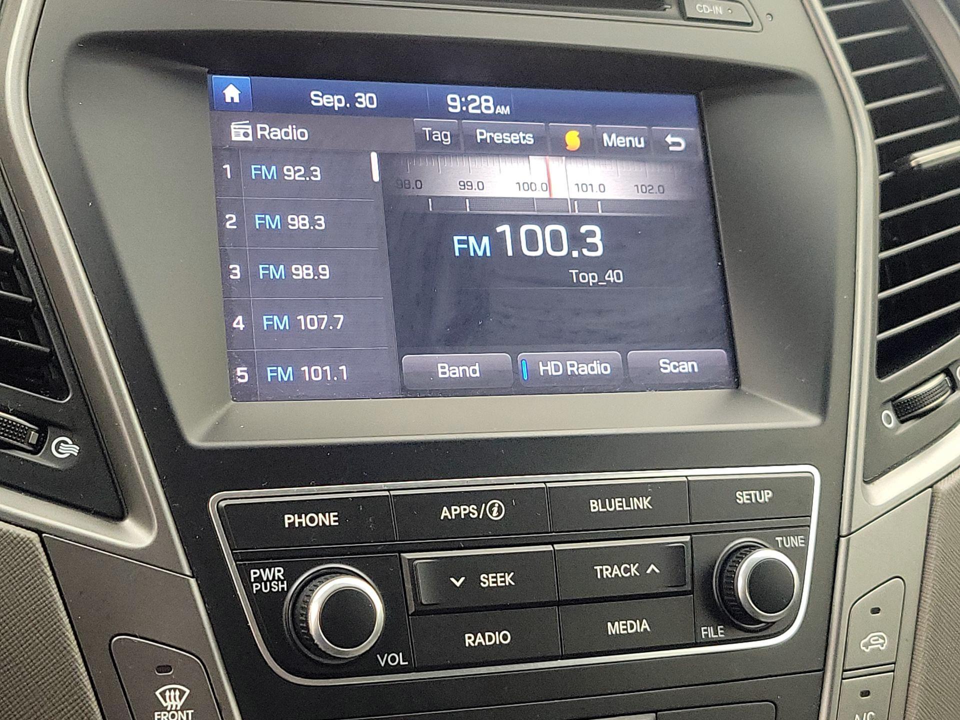 Thumbnail: 2017 Hyundai Santa Fe - 14