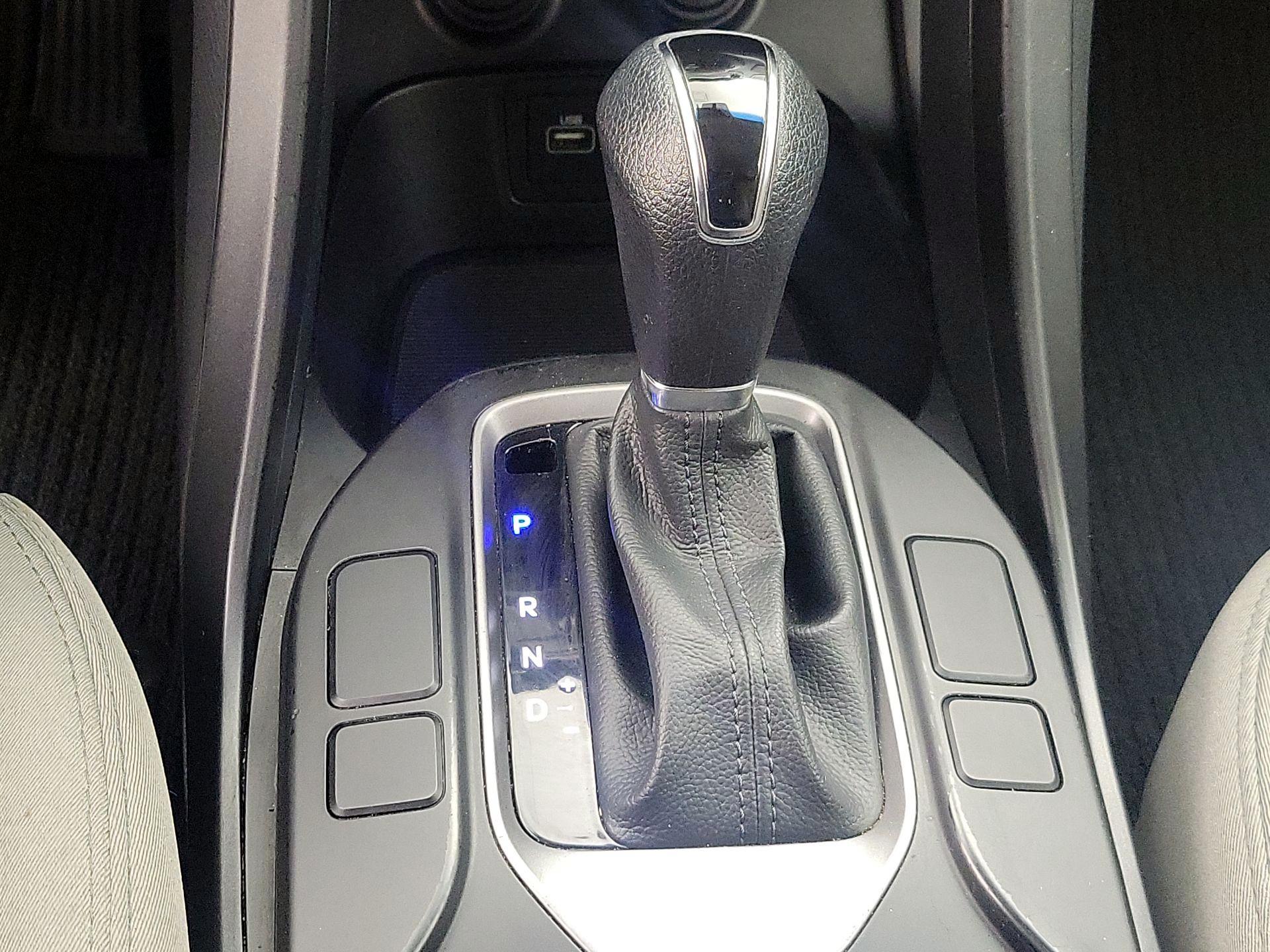 Thumbnail: 2017 Hyundai Santa Fe - 16