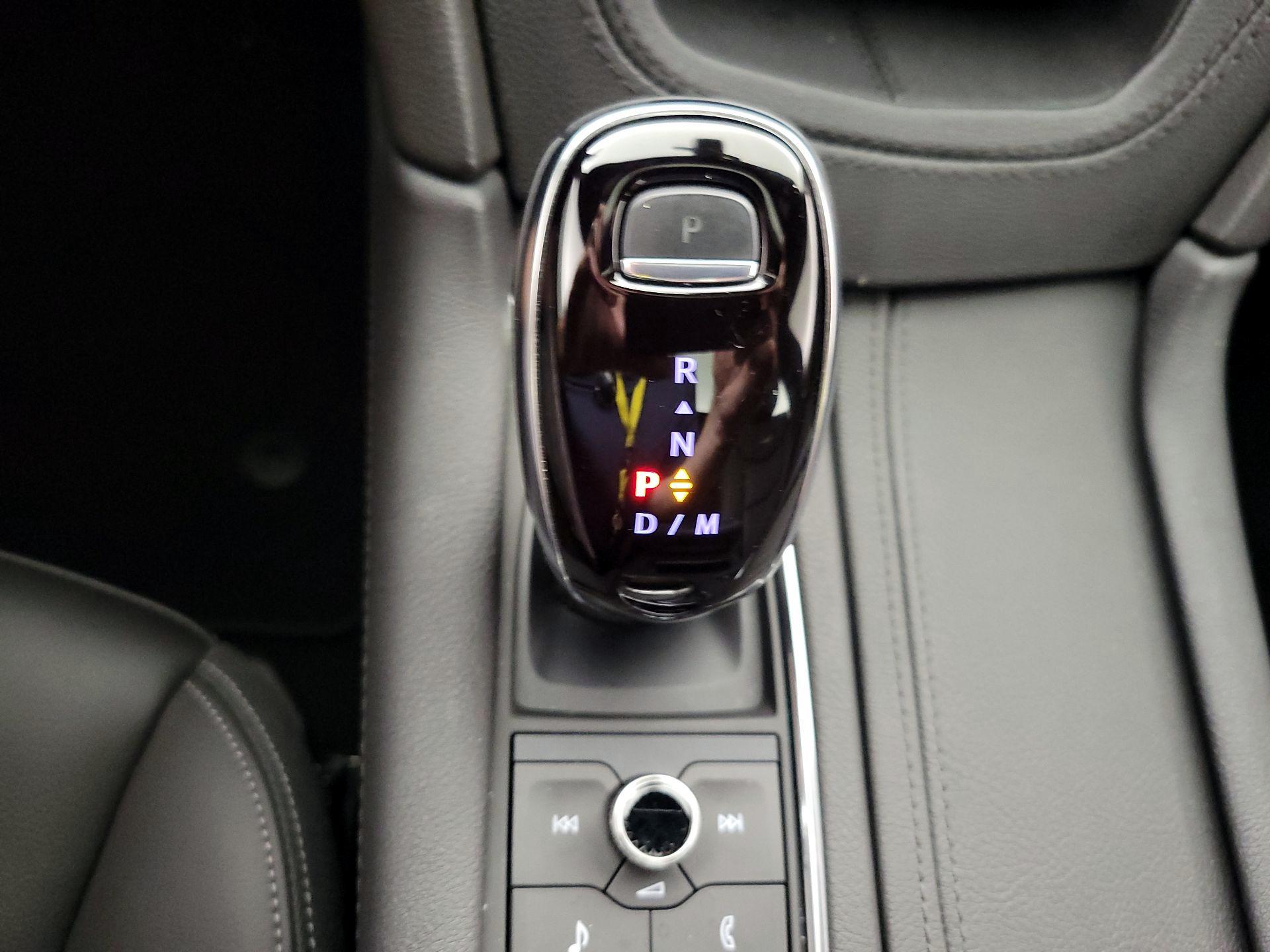 Thumbnail: 2022 Cadillac XT6 - 15