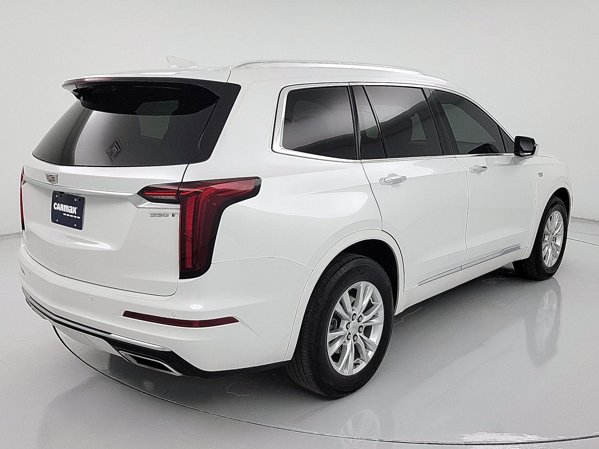 Thumbnail: 2022 Cadillac XT6 - 5