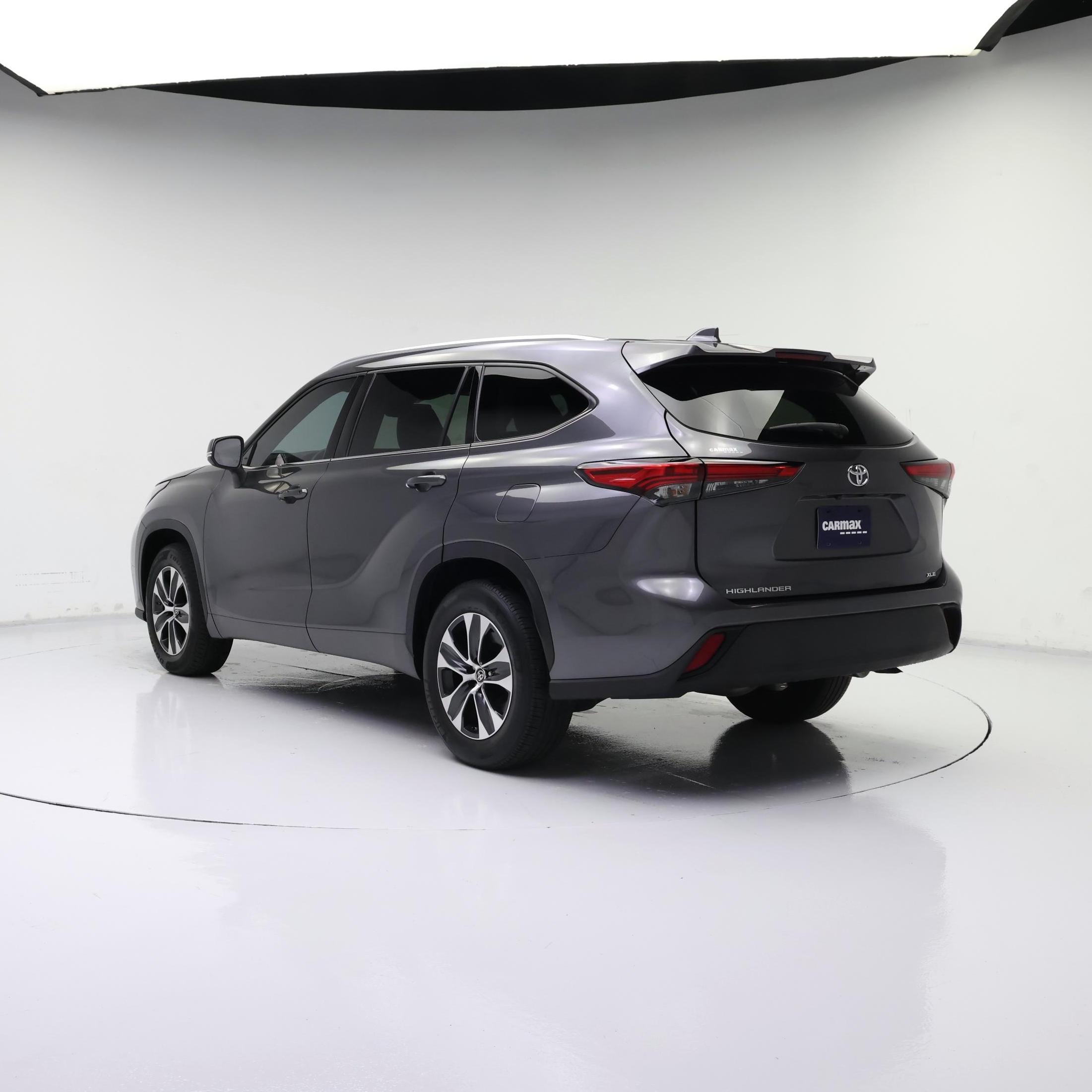 Thumbnail: 2021 Toyota Highlander - 2
