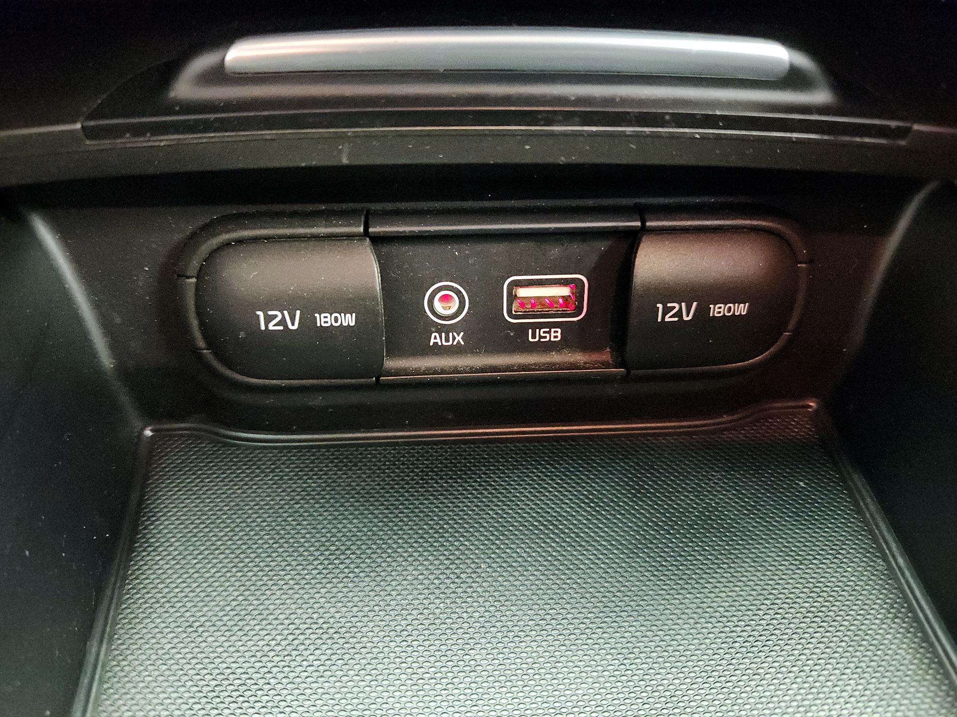 Thumbnail: 2019 Kia Optima - 18
