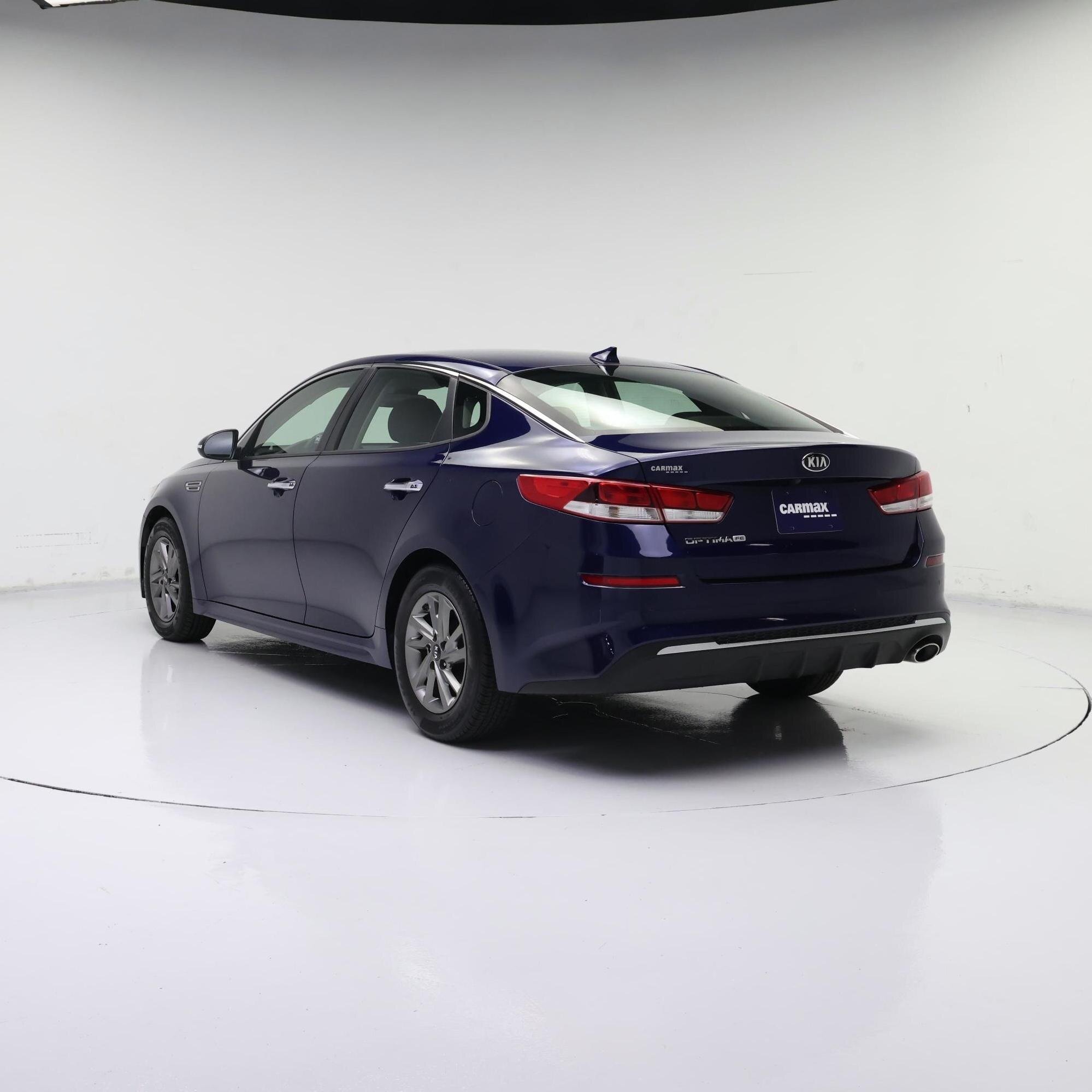 Thumbnail: 2019 Kia Optima - 2