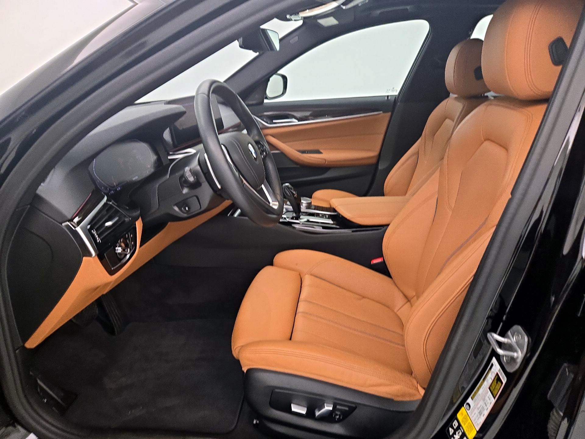 Thumbnail: 2022 BMW 5 Series - 11