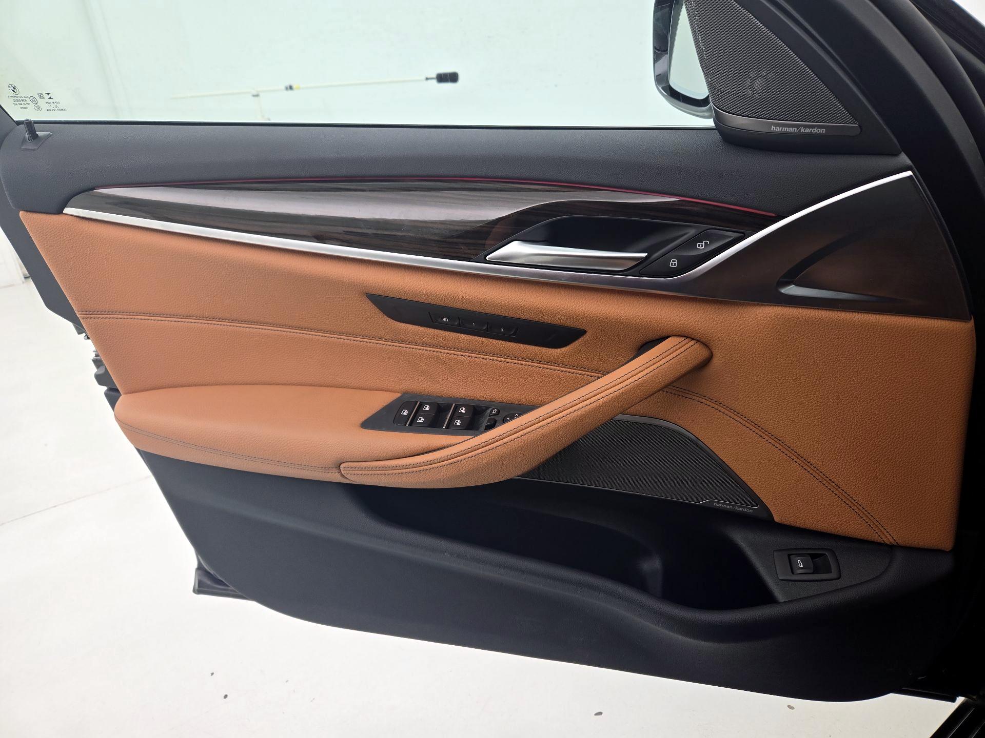 Thumbnail: 2022 BMW 5 Series - 12