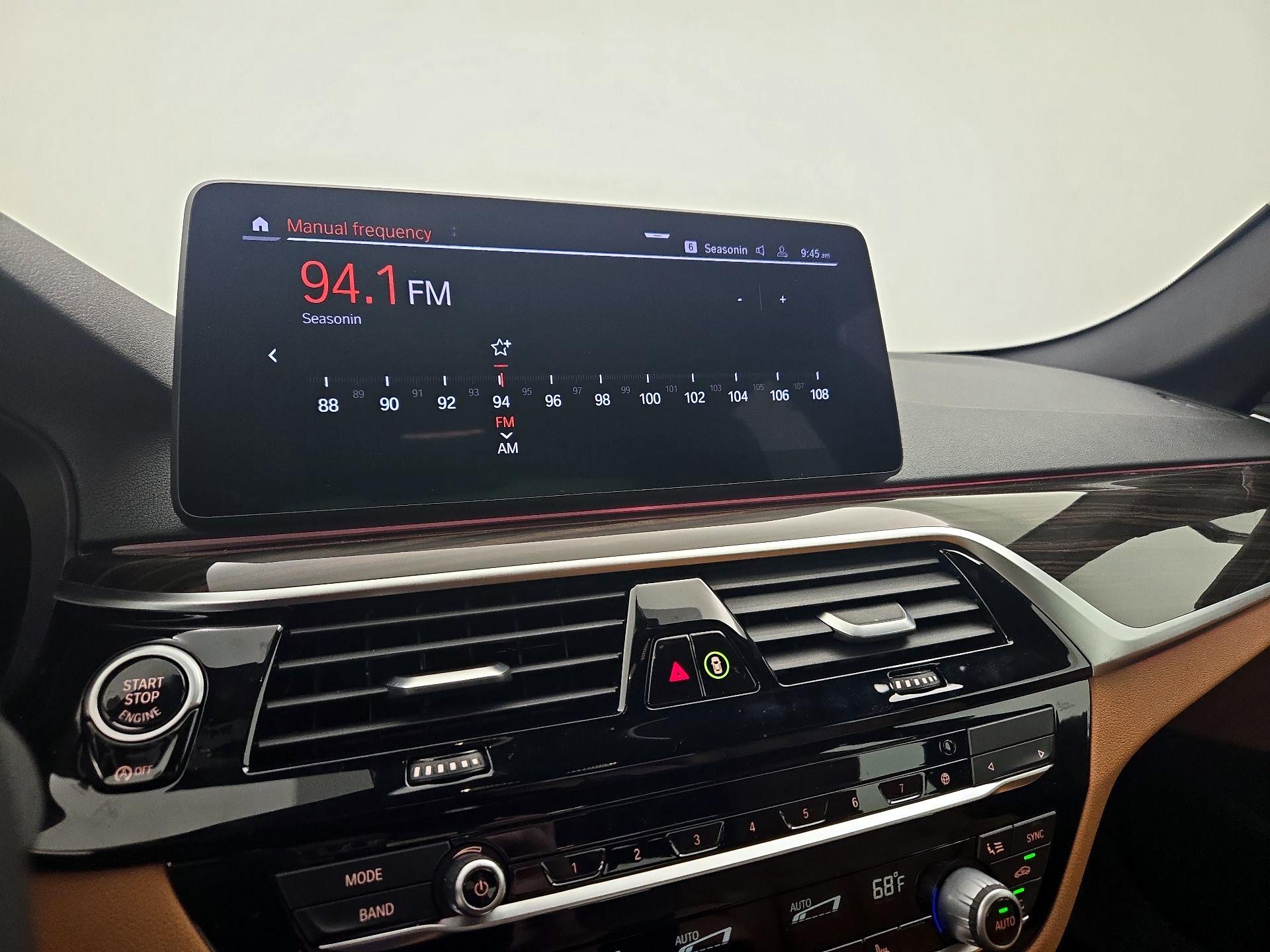 Thumbnail: 2022 BMW 5 Series - 16