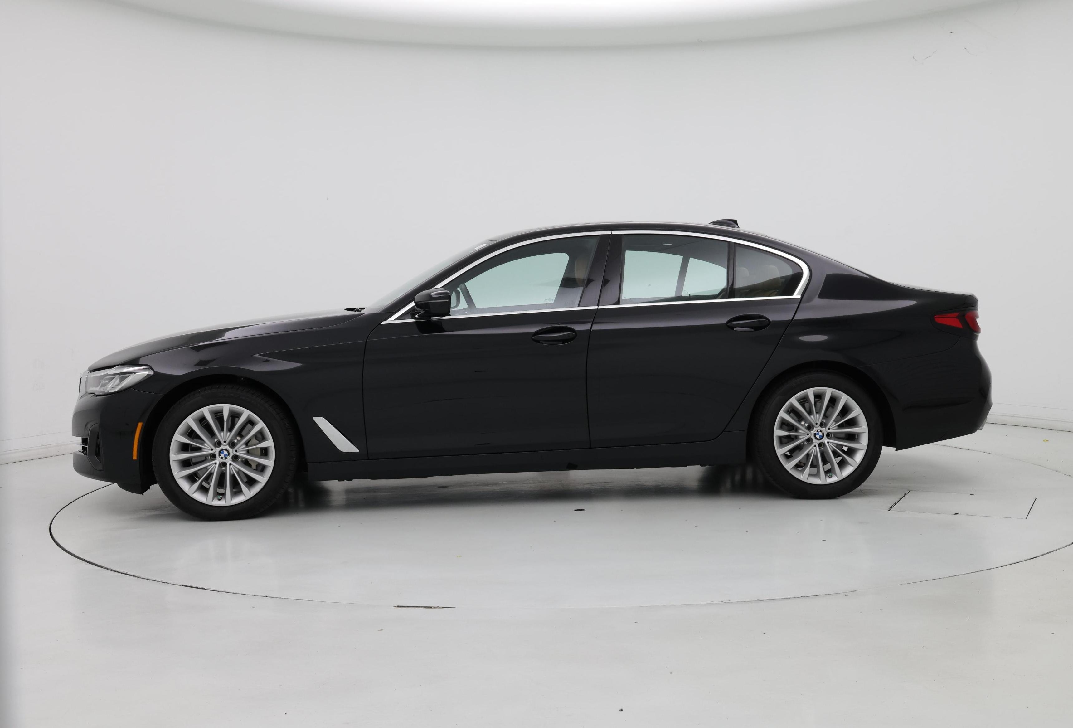 Thumbnail: 2022 BMW 5 Series - 3