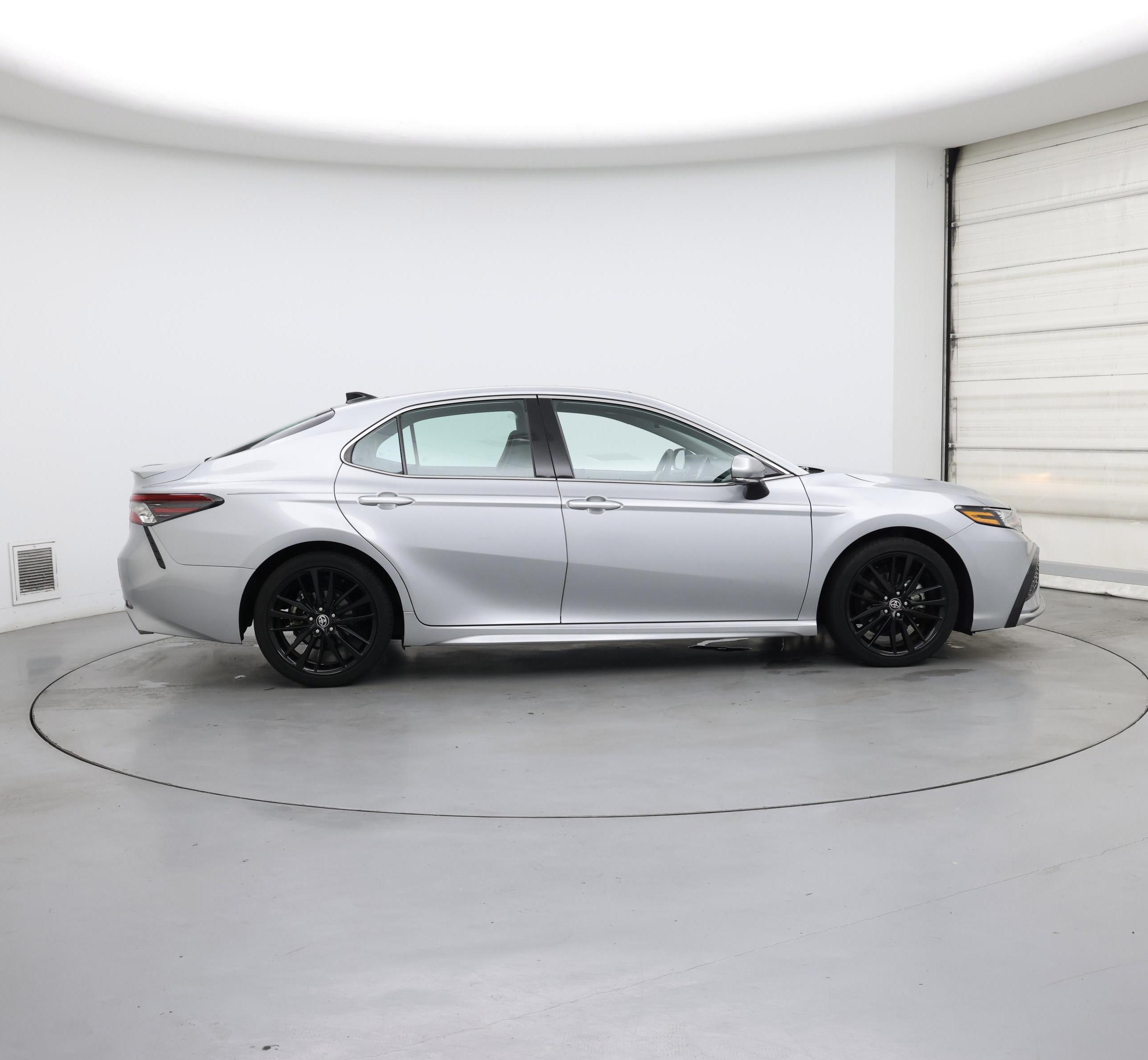Thumbnail: 2023 Toyota Camry - 7