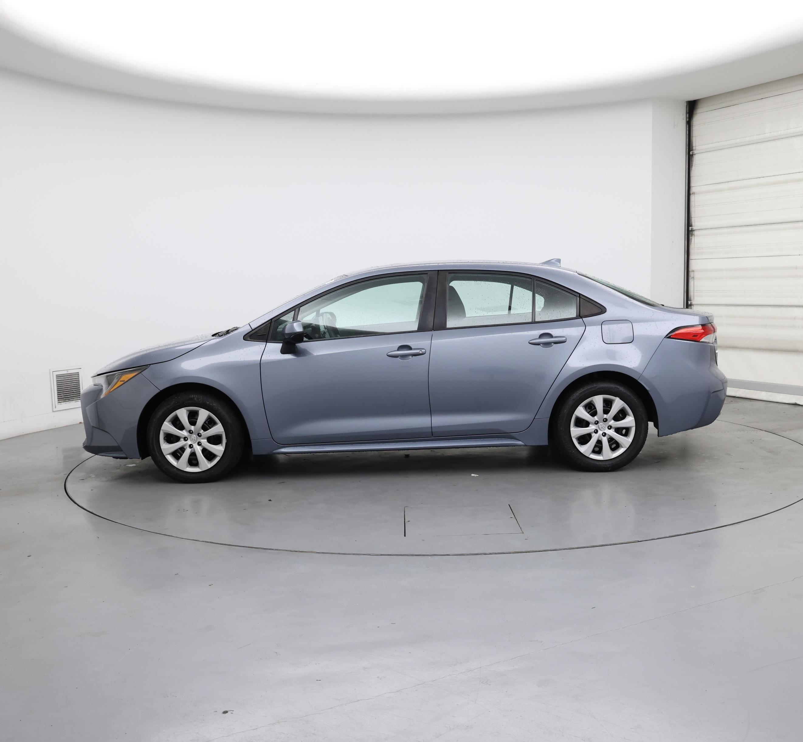 Thumbnail: 2022 Toyota Corolla - 3
