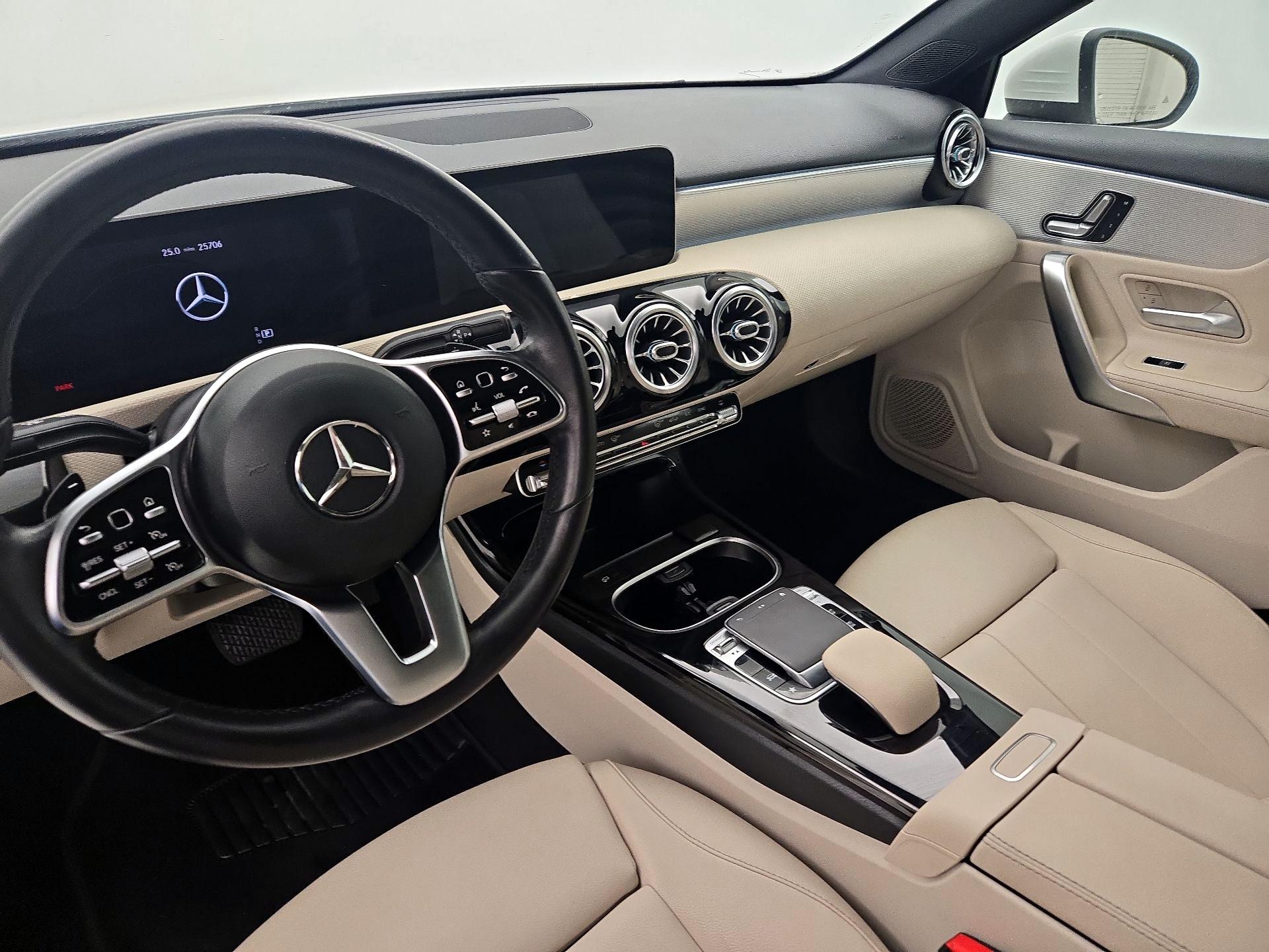 Thumbnail: 2020 Mercedes-Benz A-Class - 9